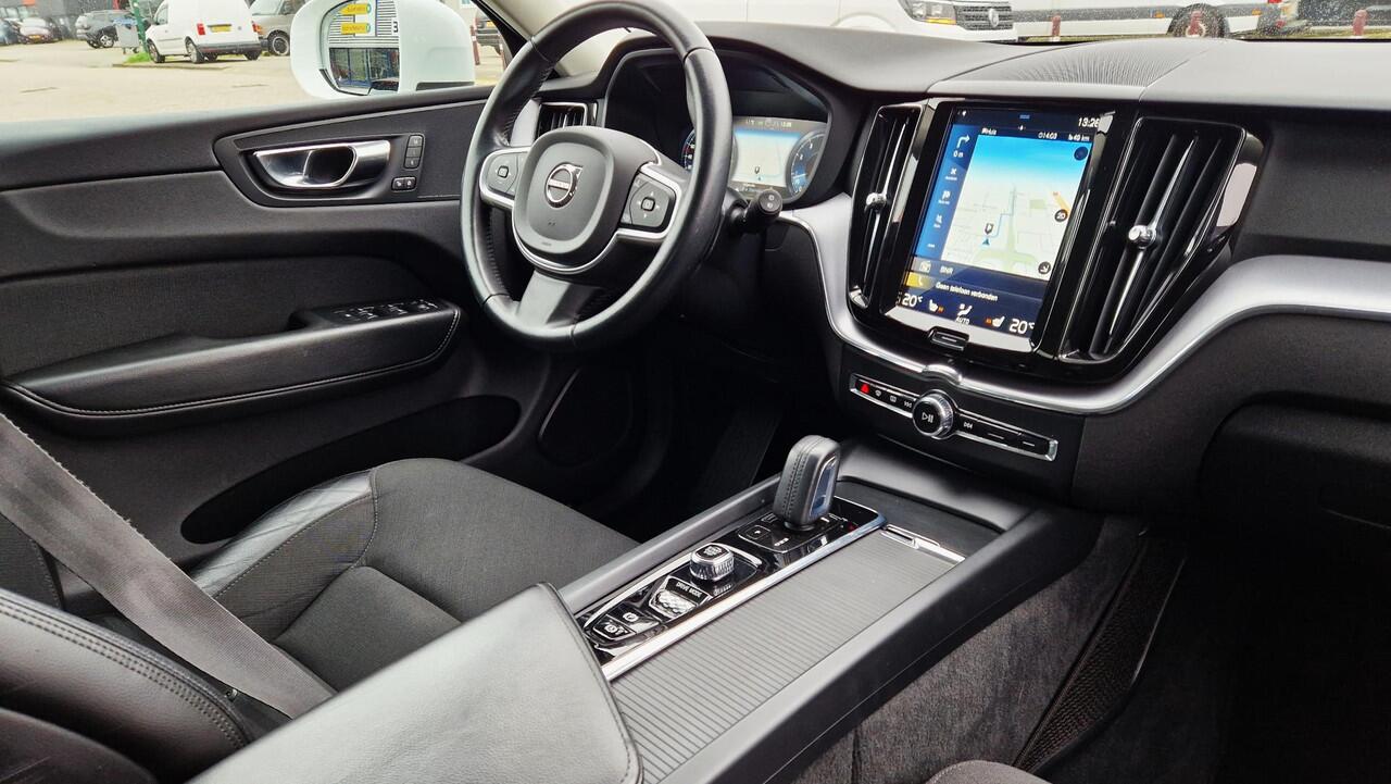 Volvo XC60 2.0 B5 Business Pro