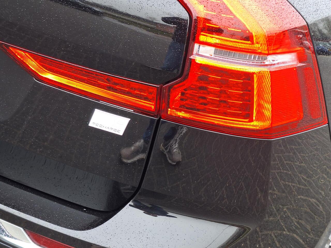 Volvo XC60 2.0 Recharge T6 AWD Inscription | Pano | Leder | Adaptive CC | Blindspot | Memory Seat |