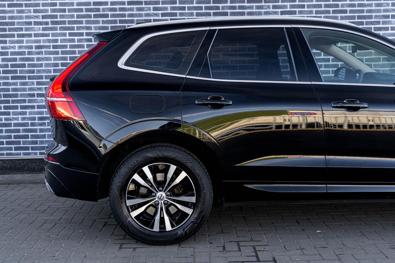 Volvo XC60 T4 Momentum | Navigatie | Achteruitrijcamera | Verwarmbare Voorstoelen en Achterbank | Dodehoekdetectie | LED Koplampen | BLIS | Climate Control | DAB | Parkeersensoren | Standkachel | 18" LM