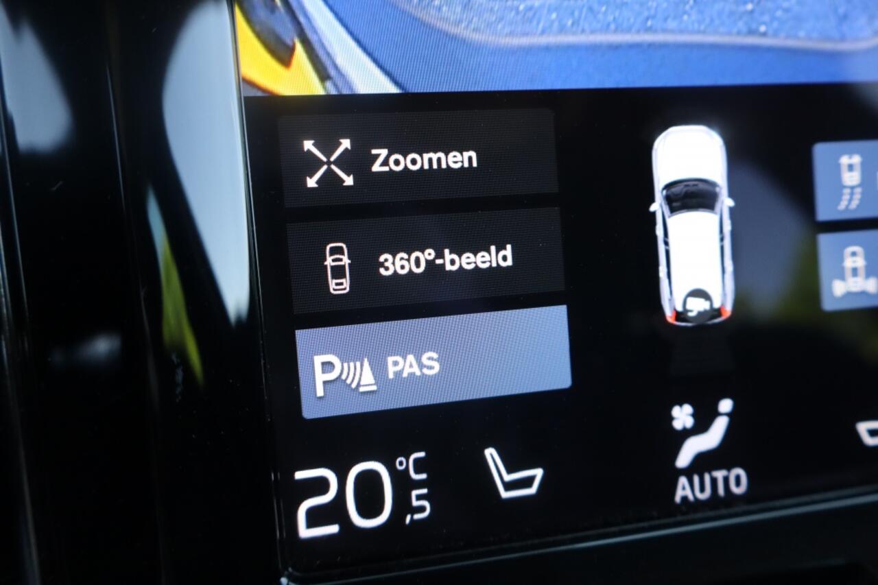 Volvo XC60 2.0 B5 | Geen import | Schuifdak | Leer