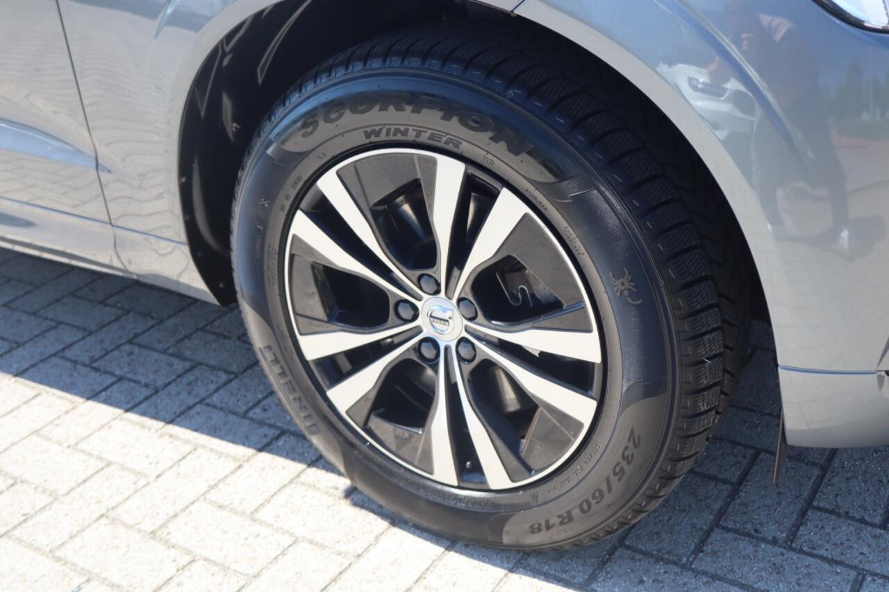 Volvo XC60 2.0 B5 | Geen import | Schuifdak | Leer