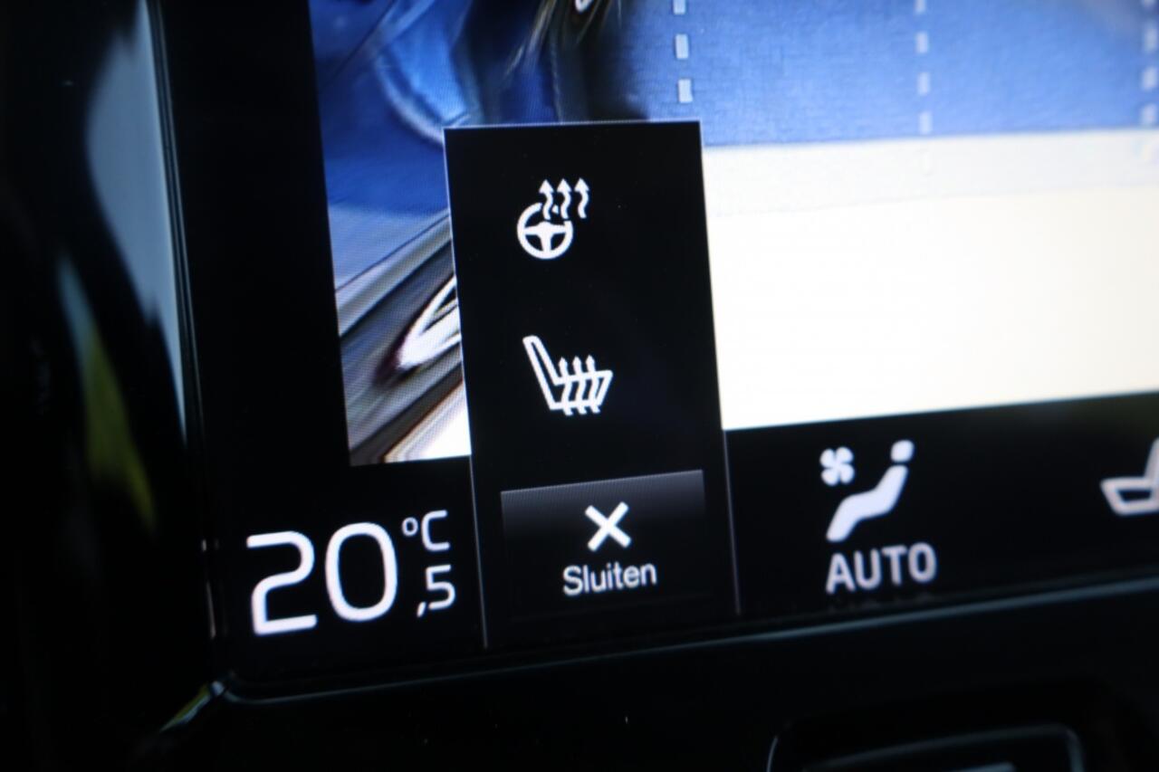 Volvo XC60 2.0 B5 | Geen import | Schuifdak | Leer