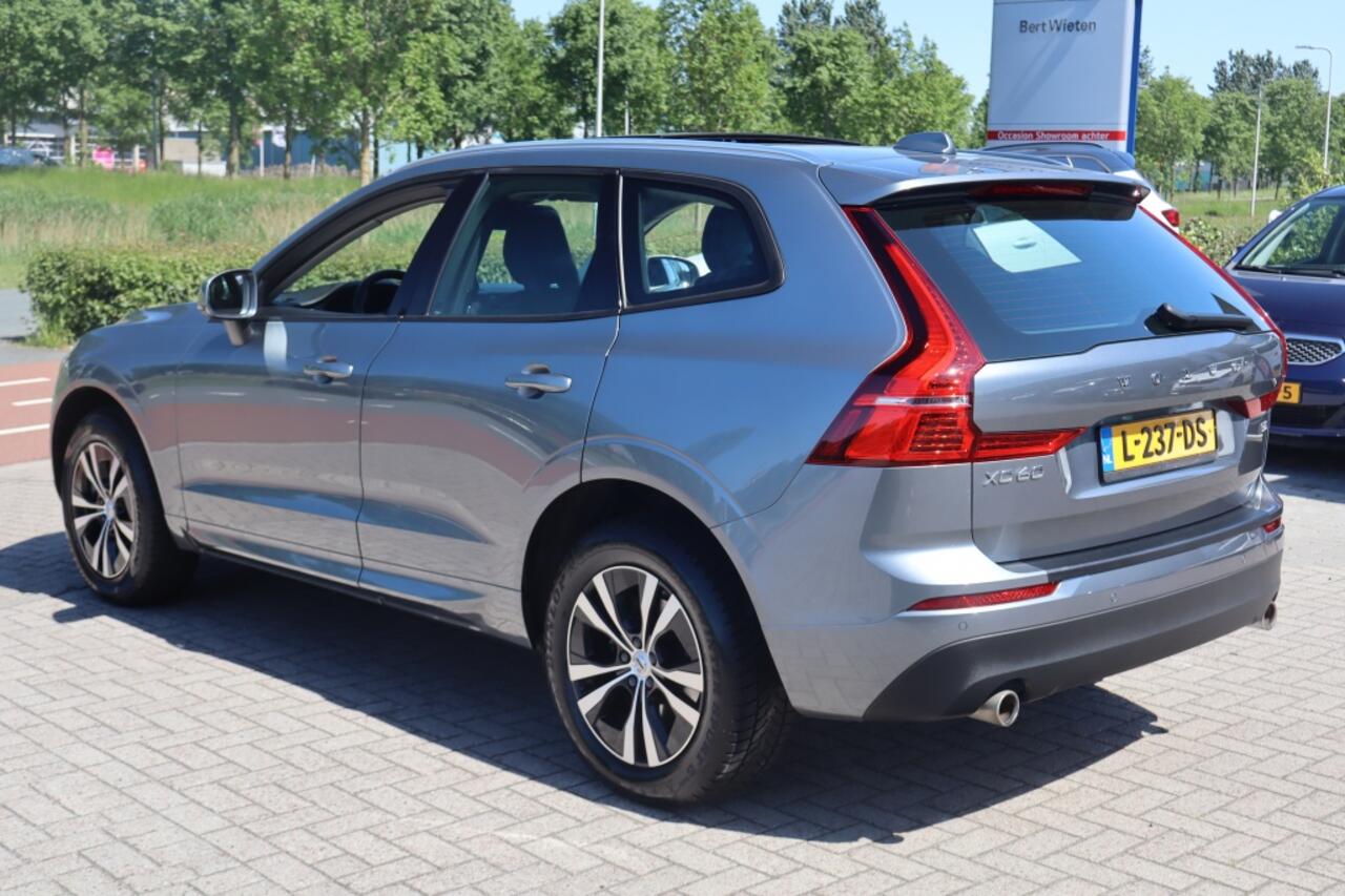 Volvo XC60 2.0 B5 | Geen import | Schuifdak | Leer