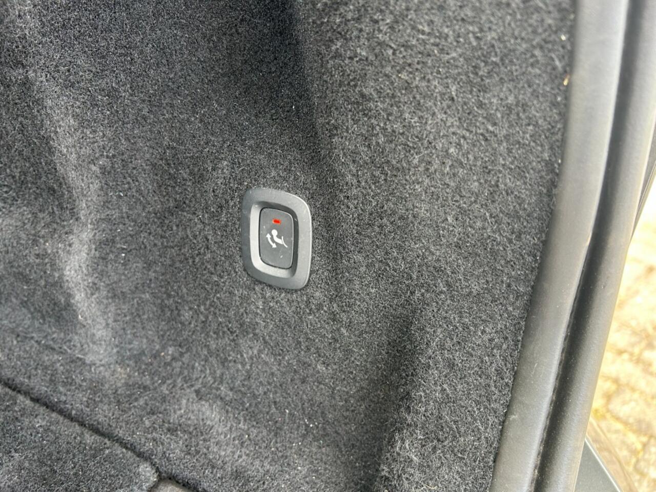 Volvo XC60 2.0 B4 INSCRIPTION FULL OPTIONS