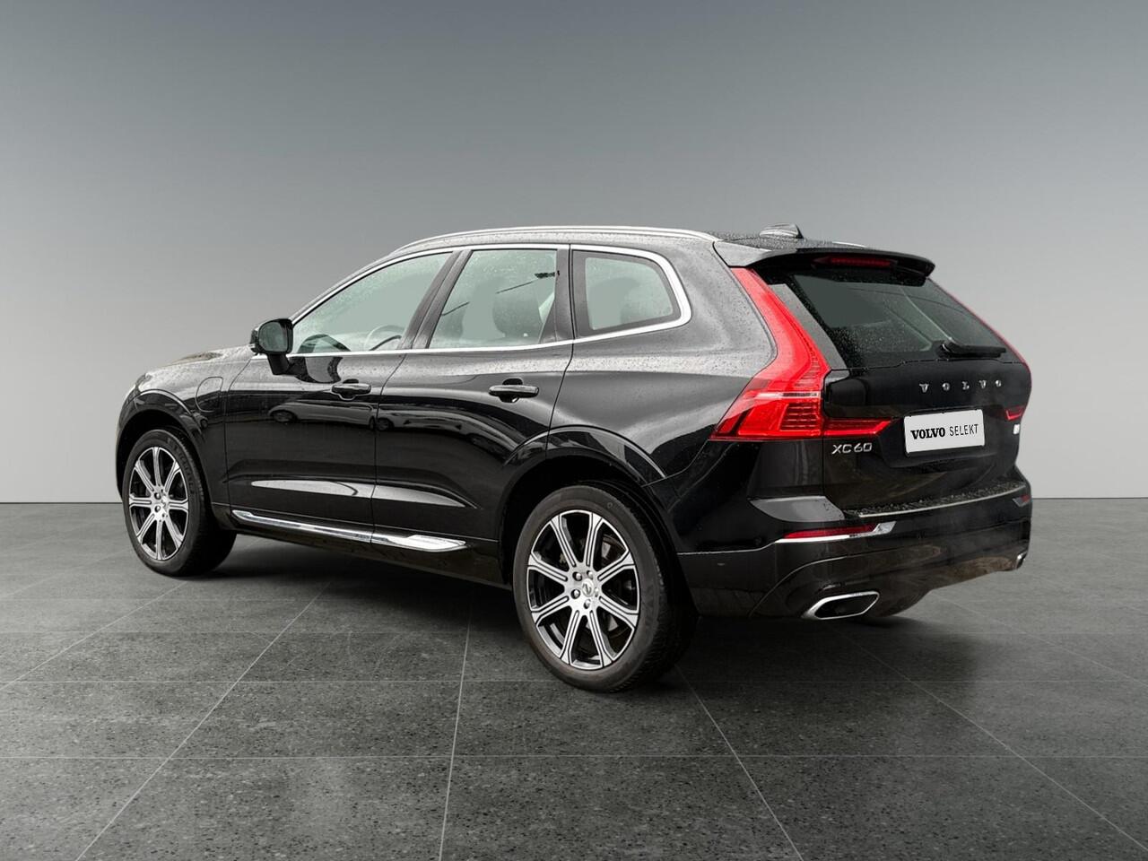 Volvo XC60 2.0 Recharge T6 AWD Inscription | Head-up display | Stoelmassage | Luchtvering | 360 graden camera | Trekhaak | Stoelventilatie |