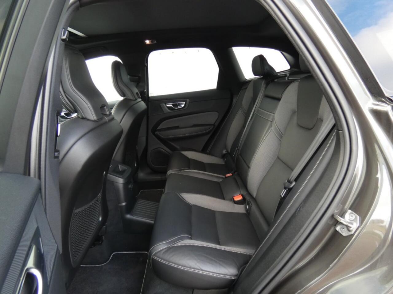 Volvo XC60 2.0 T6 AWD INSCRIPTION,Luchtv,360,Pano,ACC,Trhaak