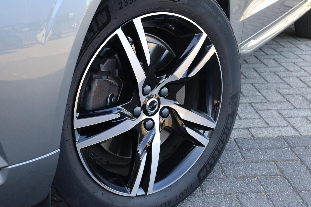 Volvo XC60 T8 AWD Inscription | Bowers & Wilkins | BLIS | Pilot Assist