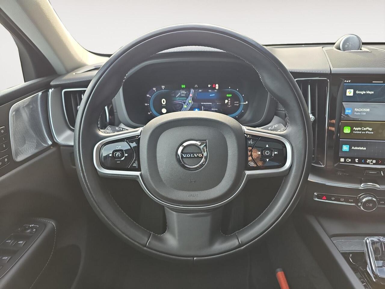 Volvo XC60 2.0 T6 Plug-in hybrid AWD Inscription Exclusive | Luchtvering | Bowers & Wilkins audio | Massagefunctie voorstoelen | Panoramadak |