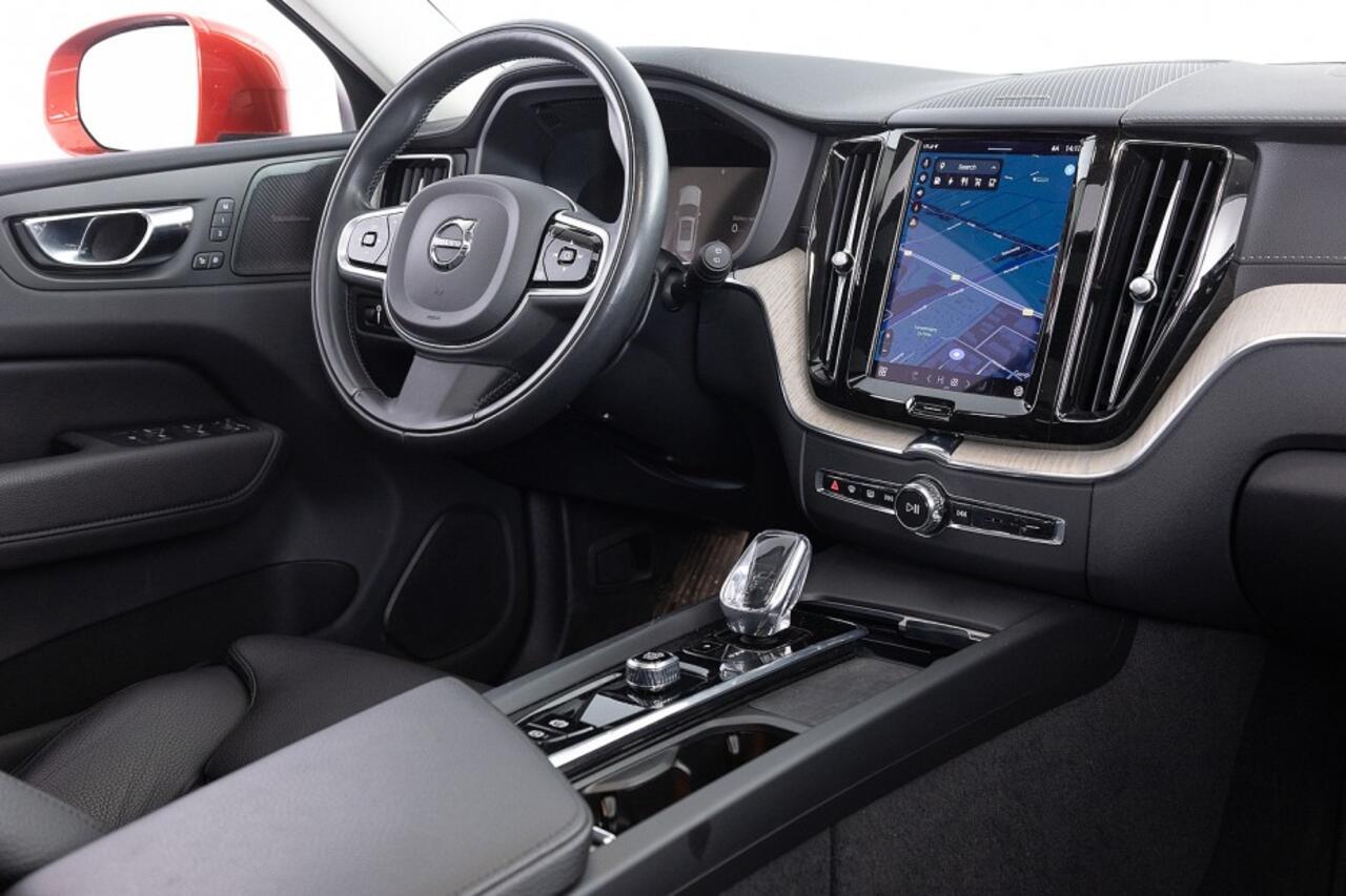 Volvo XC60 2.0 Recharge T6 AWD Inscription | PANORAMADAK | LEDER | harman/kardon