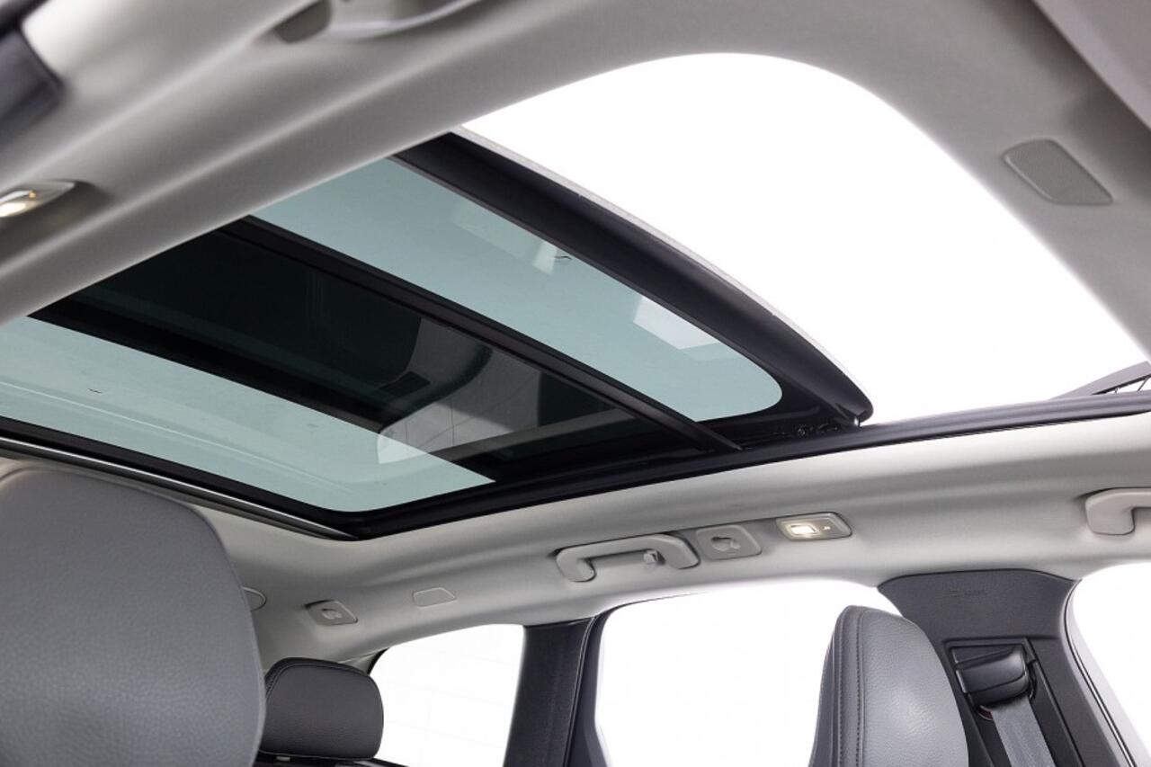 Volvo XC60 2.0 Recharge T6 AWD Inscription | PANORAMADAK | LEDER | harman/kardon