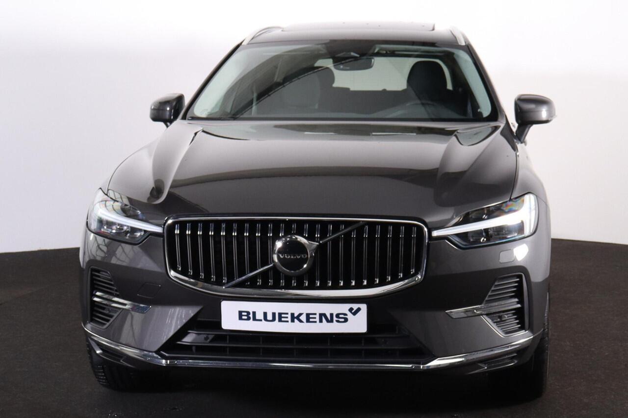 Volvo XC60 Recharge T6 AWD Inscription Expression - Panorama/schuifdak - IntelliSafe Assist - Harman/Kardon audio - Parkeercamera achter - Adaptieve LED koplampen - Verwarmde voorstoelen & stuur - Elektr. inklapbare trekhaak - Parkeercamera voor & achter - Extra get