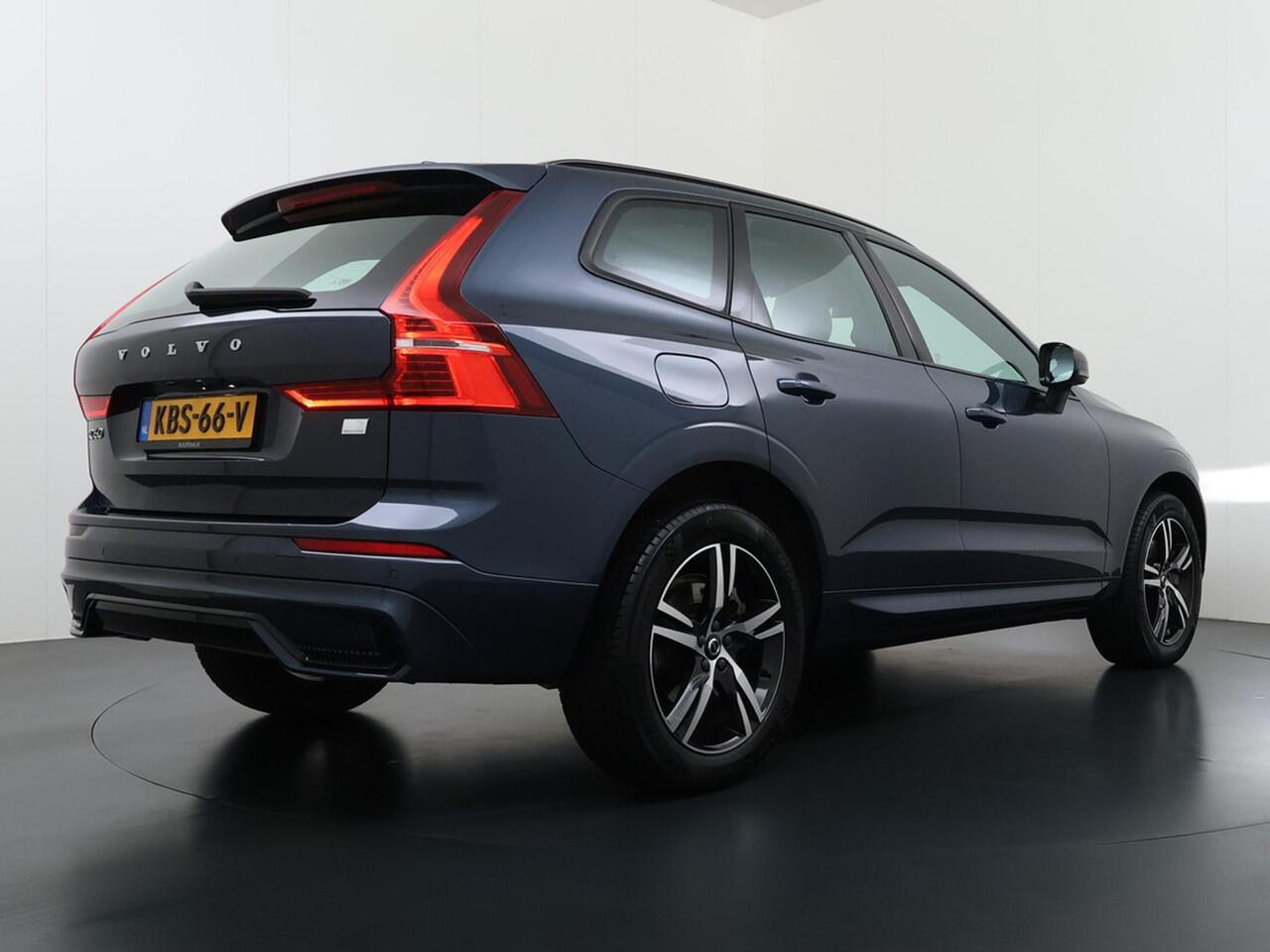 Volvo XC60 2.0 T6 Plug-in hybrid AWD R-Design Dark Trekhaak/Panodak/AdaptiveCruise etc.