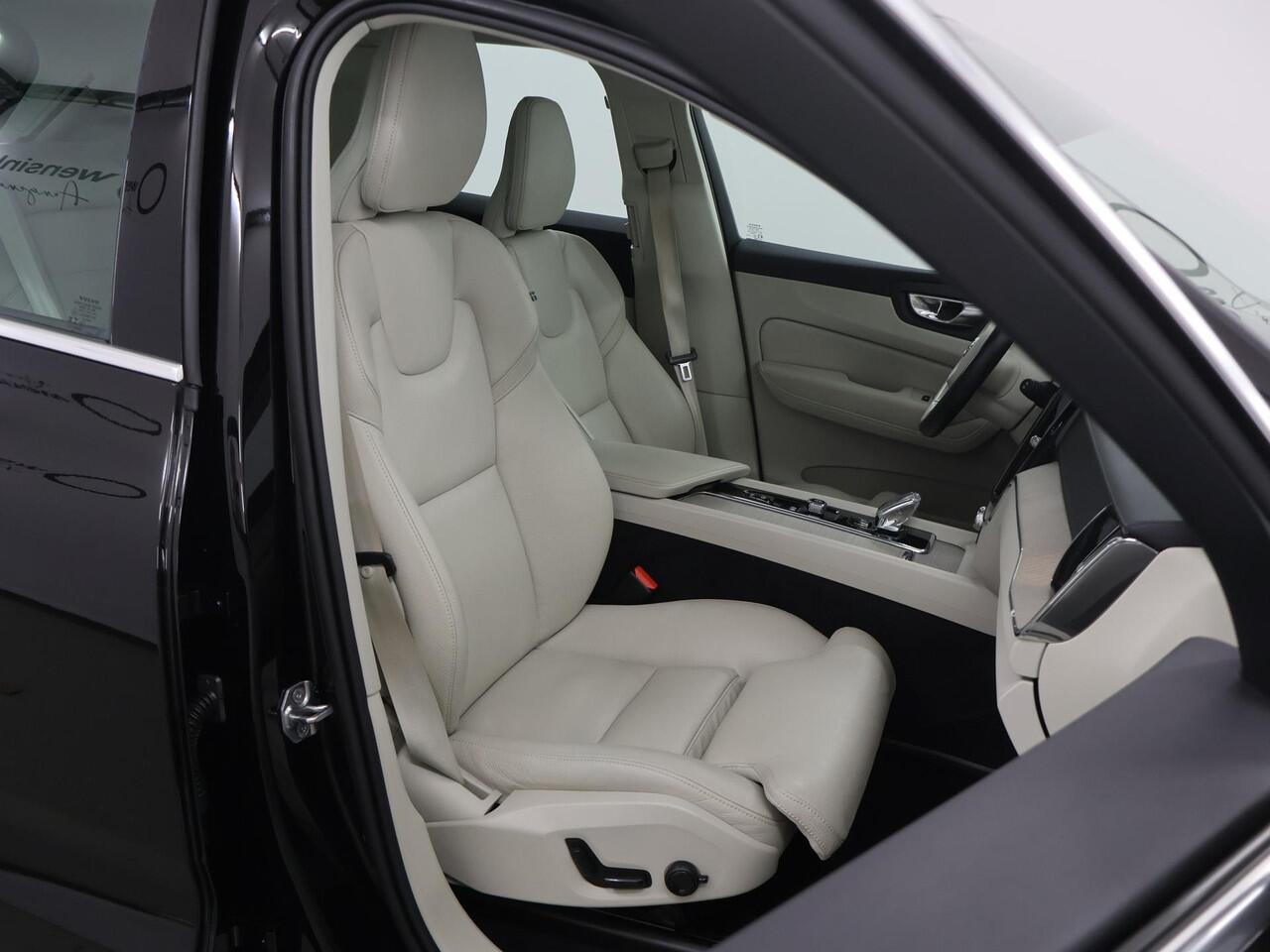 Volvo XC60 2.0 Recharge T6 AWD Inscription | Elektr. Trekhaak | Panoramadak | Luchtvering | Harman / Kardon | 360° Camera | Head-Up |
