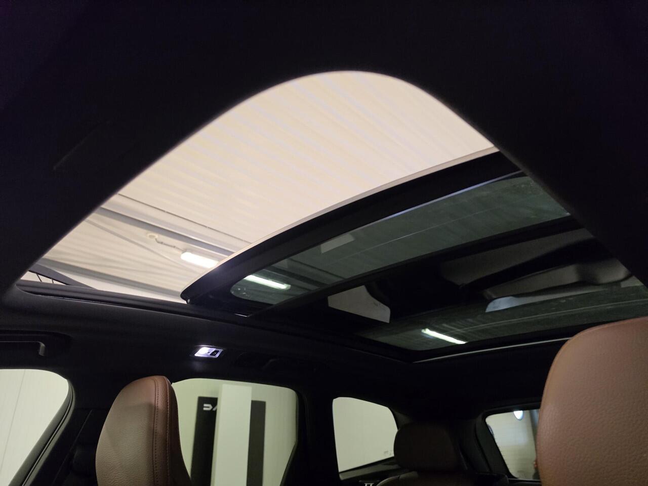 Volvo XC60 2.0 Recharge T6 AWD R-Design | Panoramadak | Leder | Camera |