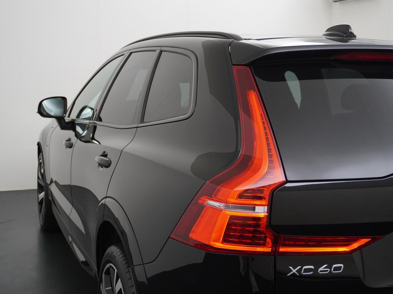 Volvo XC60 2.0 T6 Plug-in hybrid AWD Ultimate Dark LongRange/Panodak/21Inch/360/Trekhaak etc.