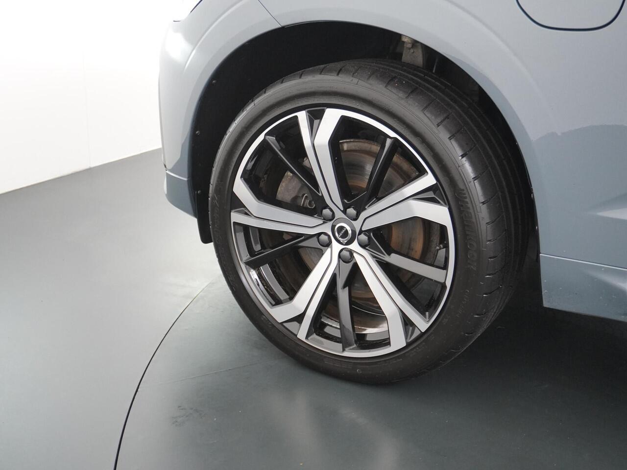 Volvo XC60 2.0 T6 Plug-in hybrid AWD Plus Dark LongRange/Trekhaak/21inch/AdaptiveCruise etc