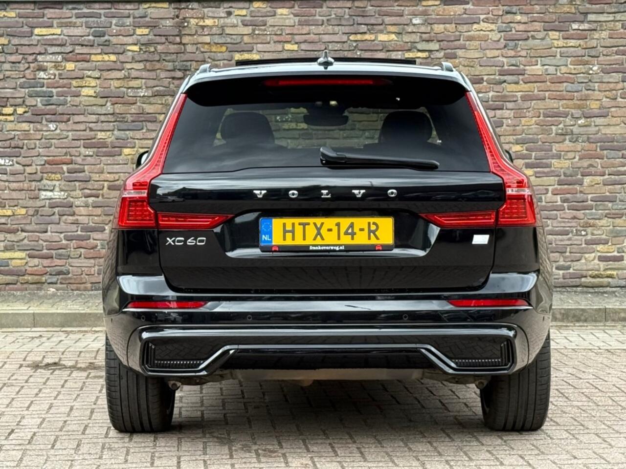 Volvo XC60 2.0 T6 R DESIGN RECHARGE Long Range Panodak ACC 21 Inch