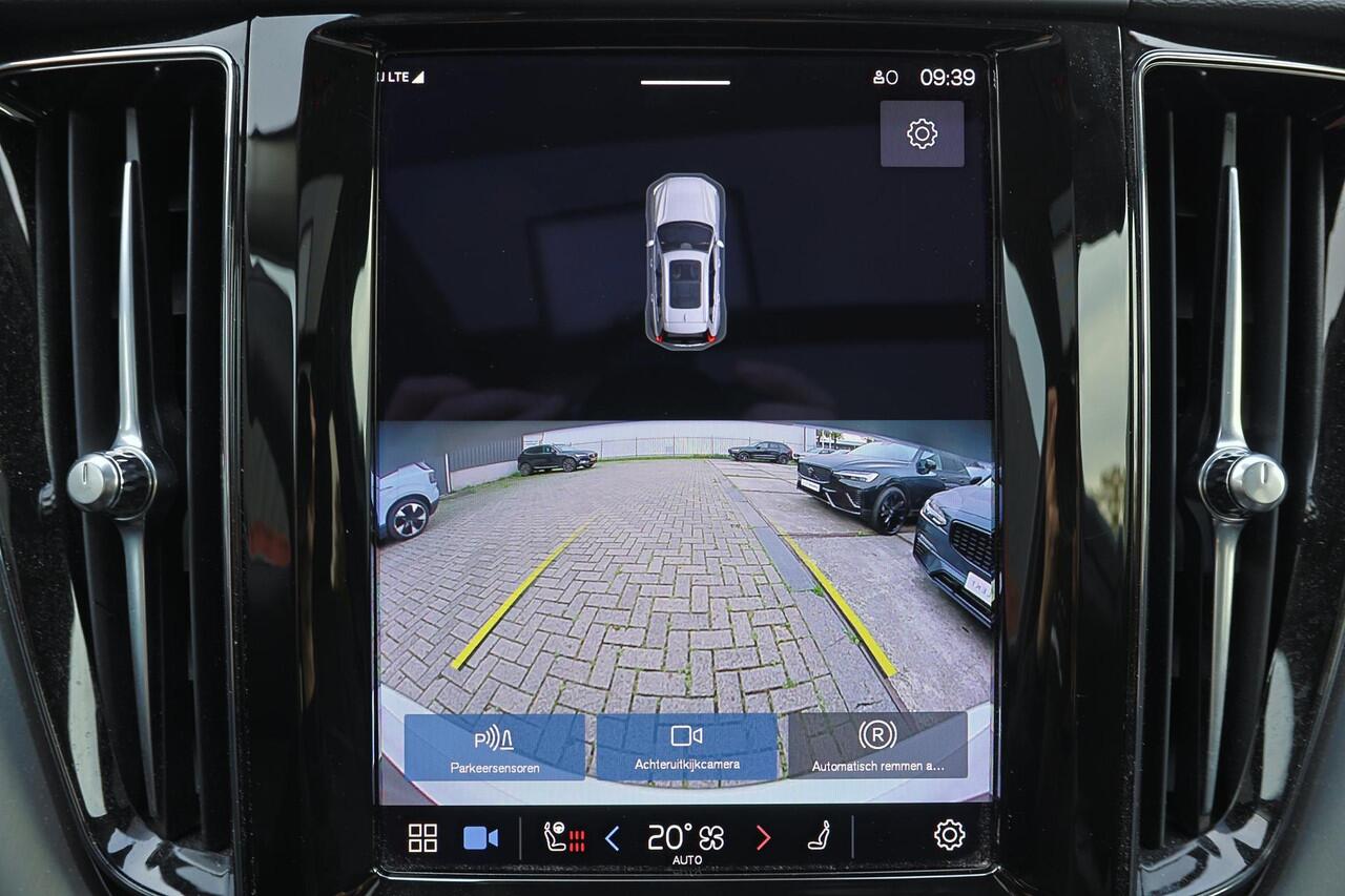 Volvo XC60 T6 Recharge AWD Core Bright - LONG RANGE - Panorama/schuifdak - IntelliSafe Assist & Surround - Adaptieve LED koplampen - Parkeercamera achter - Verwarmde voorstoelen, stuur & achterbank - Draadloze tel. lader - Standkachel - Extra getint glas - 18' LMV