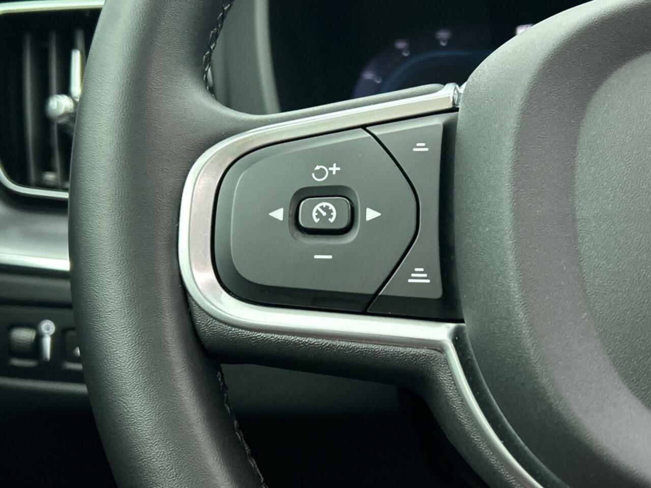 Volvo XC60 2.0 T6 Plug-in hybrid AWD Inscription Expression