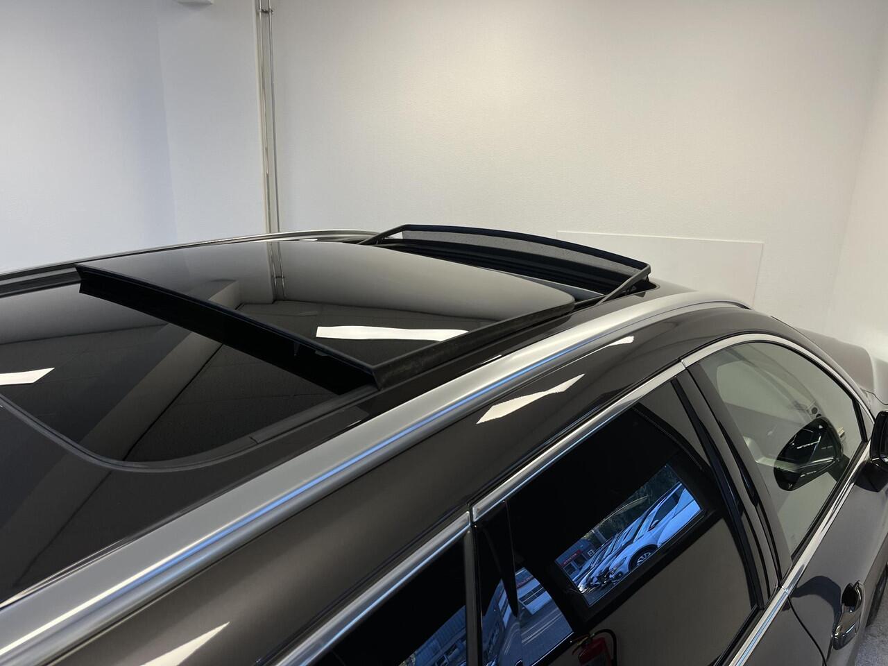 Volvo XC60 B4 Ultimate Bright | TREKHAAK | 360º CAMERA | PANO | HEAD-UP |