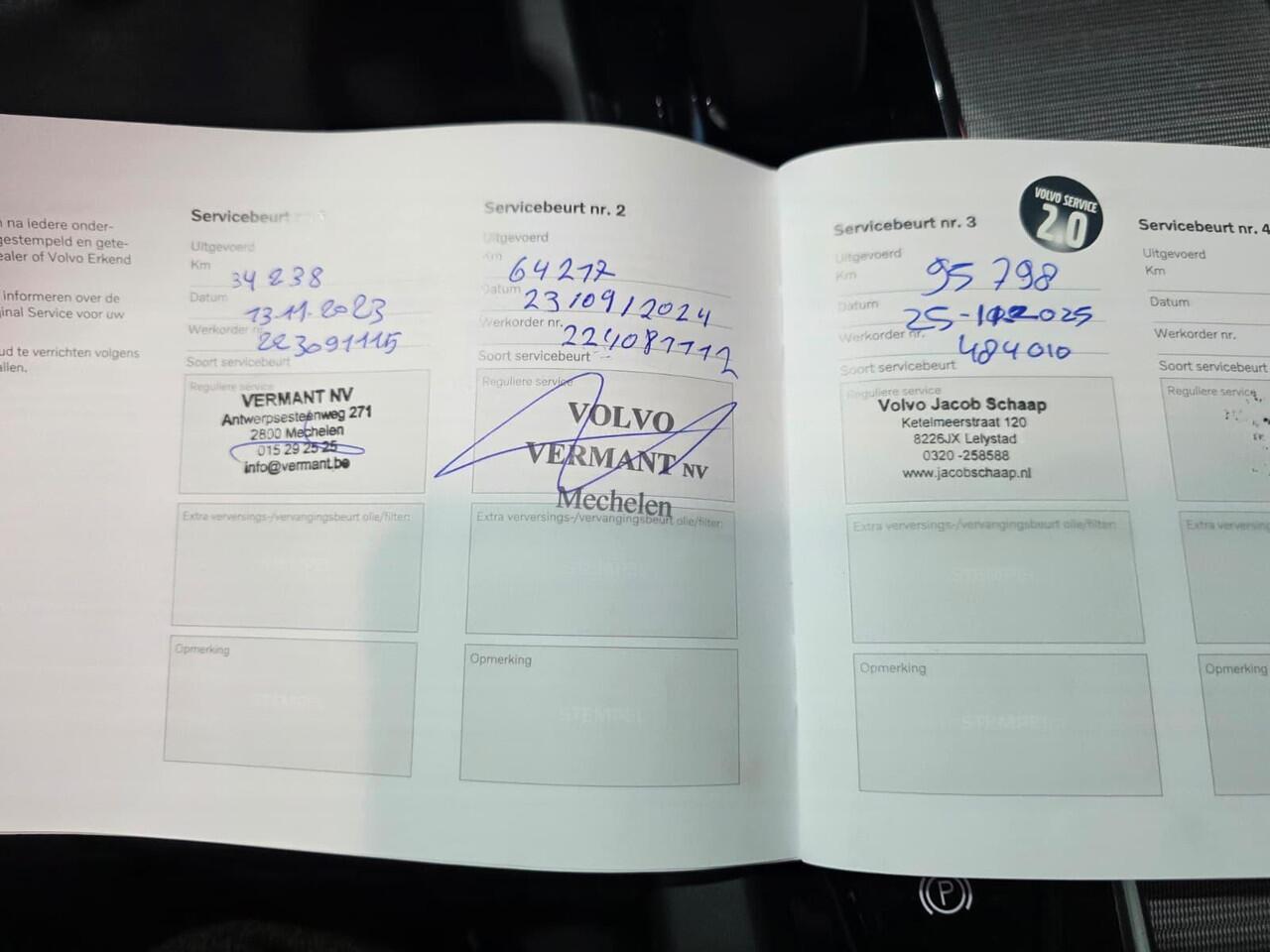 Volvo XC60 2.0 T6 LONG RANGE AWD Plus Dark | Pano | All Black | BLIS | H&K | Leer | 2x Memory |