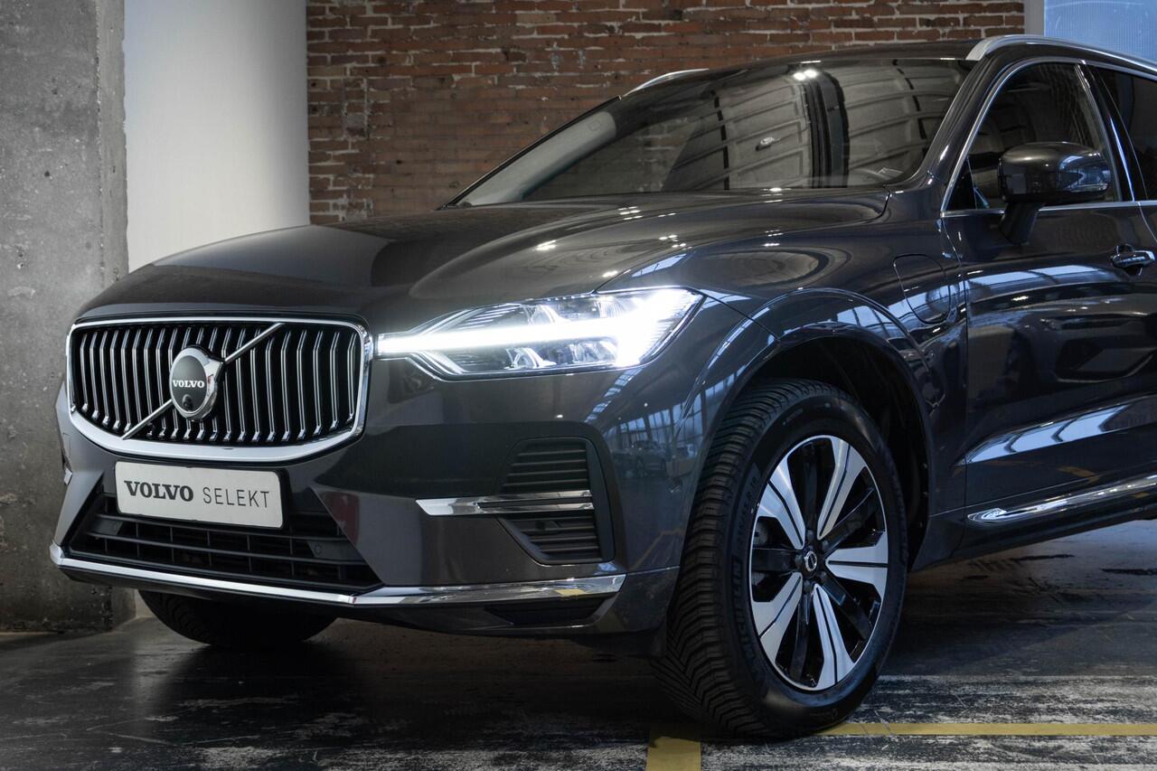 Volvo XC60 T8 Plug-in hybrid AWD Plus Bright | 1ste Eigenaar | Adaptive Cruise Control | Semi-Electrische wegklapbare trekhaak | 360° Parkeercamera | BLIS | Harman Kardon Premium Audio | Parkeerverwarming | Dealeronderhouden