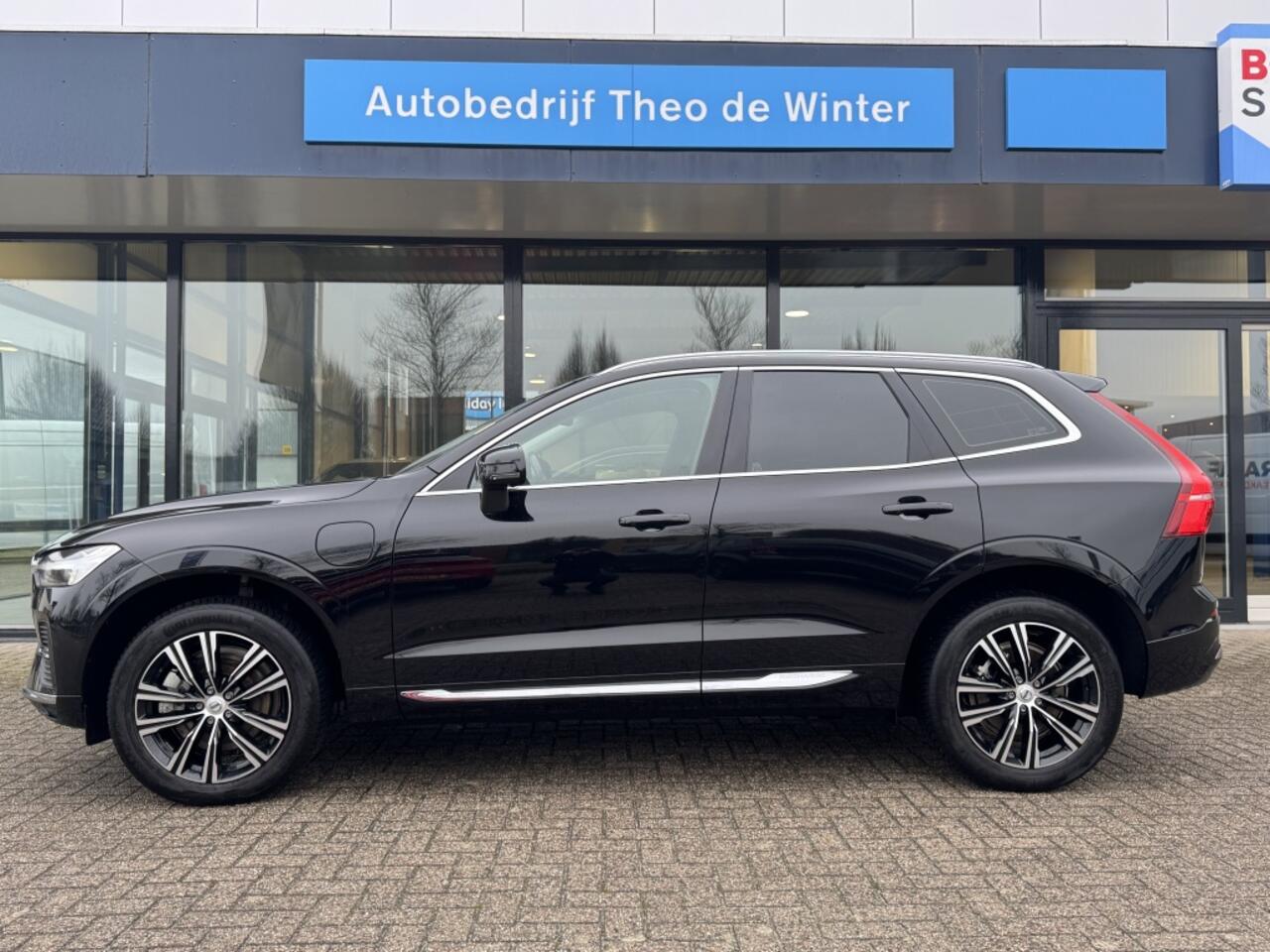 Volvo XC60 2.0 T6 AWD Core Bright 390PK | Long Range Recharge | Panoramadak