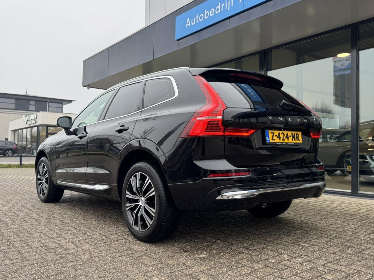 Volvo XC60 2.0 T6 AWD Core Bright 390PK | Long Range Recharge | Panoramadak