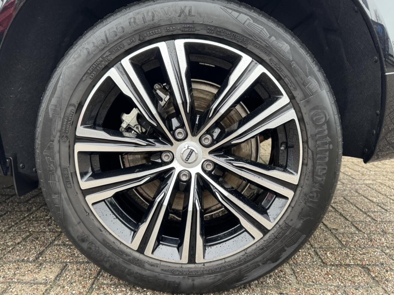 Volvo XC60 2.0 T6 AWD Core Bright 390PK | Long Range Recharge | Panoramadak