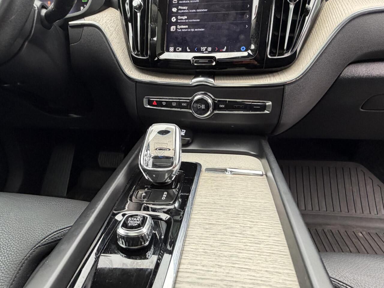 Volvo XC60 2.0 T6 Plug-in hybrid AWD Inscription