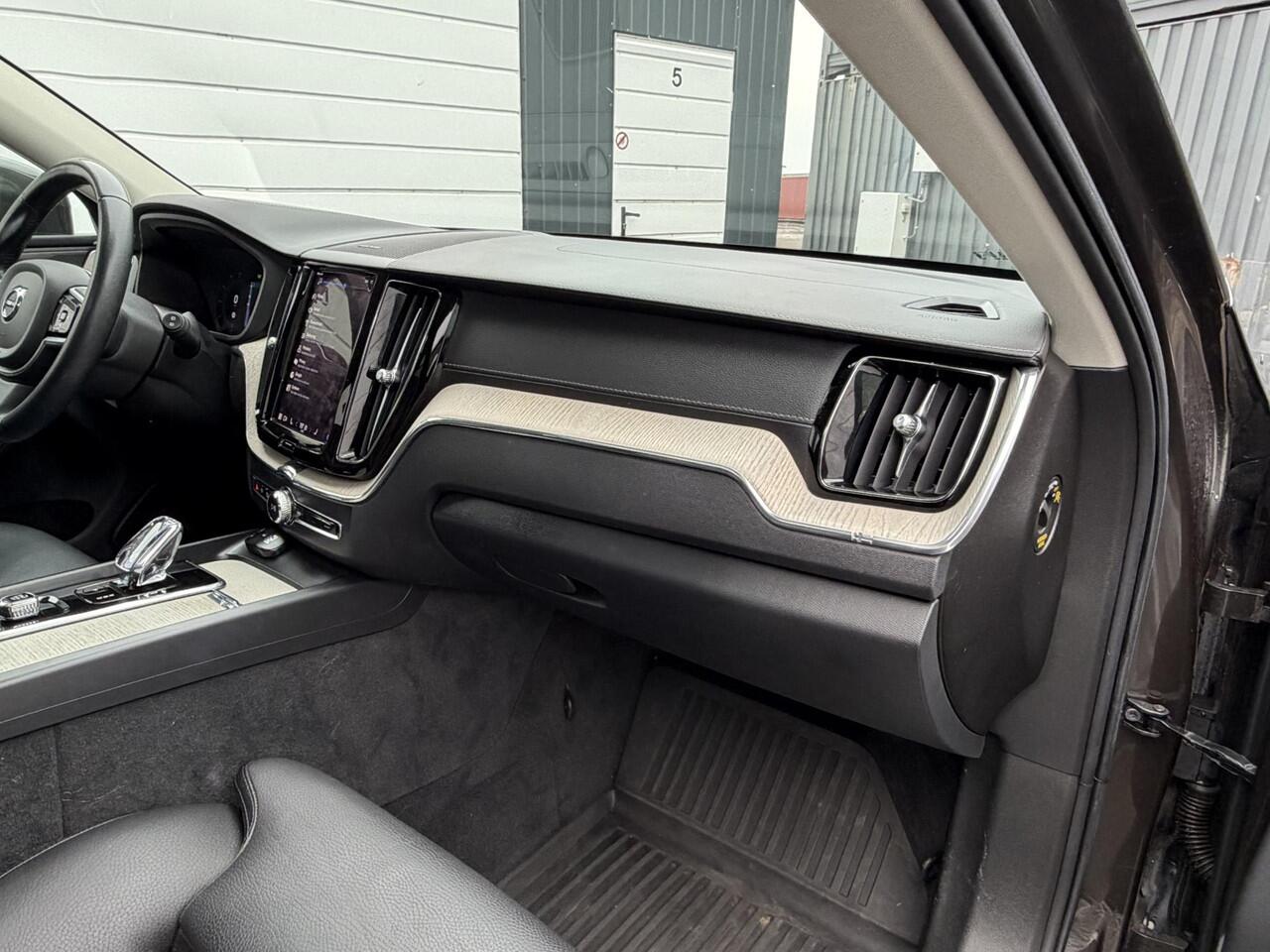 Volvo XC60 2.0 T6 Plug-in hybrid AWD Inscription