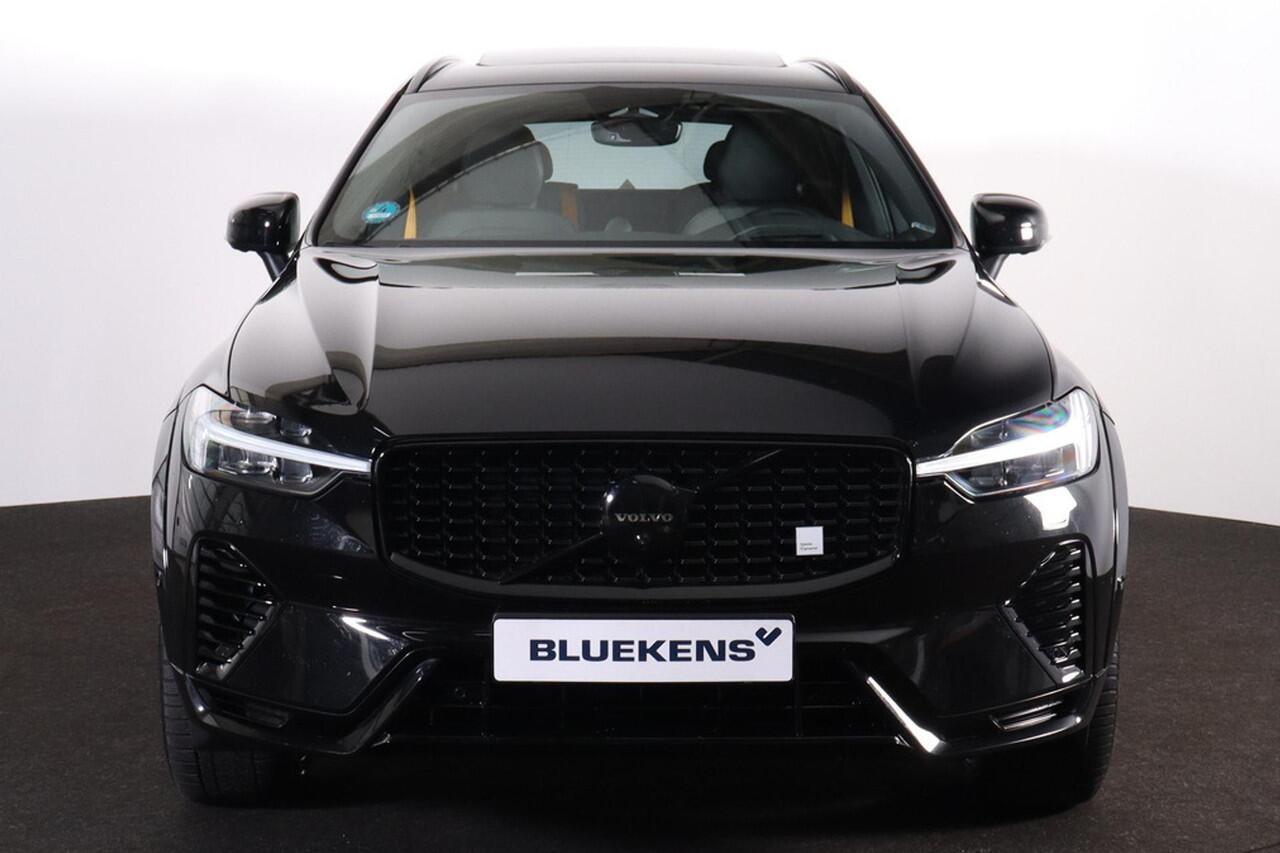 Volvo XC60 T8 Recharge AWD Polestar Engineered - Panorama/schuifdak - IntelliSafe Assist & Surround - 360º Camera - Bowers & Wilkins audio - Adaptieve LED koplampen - Verwarmde voorstoelen, stuur & achterbank - Parkeersensoren voor & achter - Elektr. bedienb. voorst