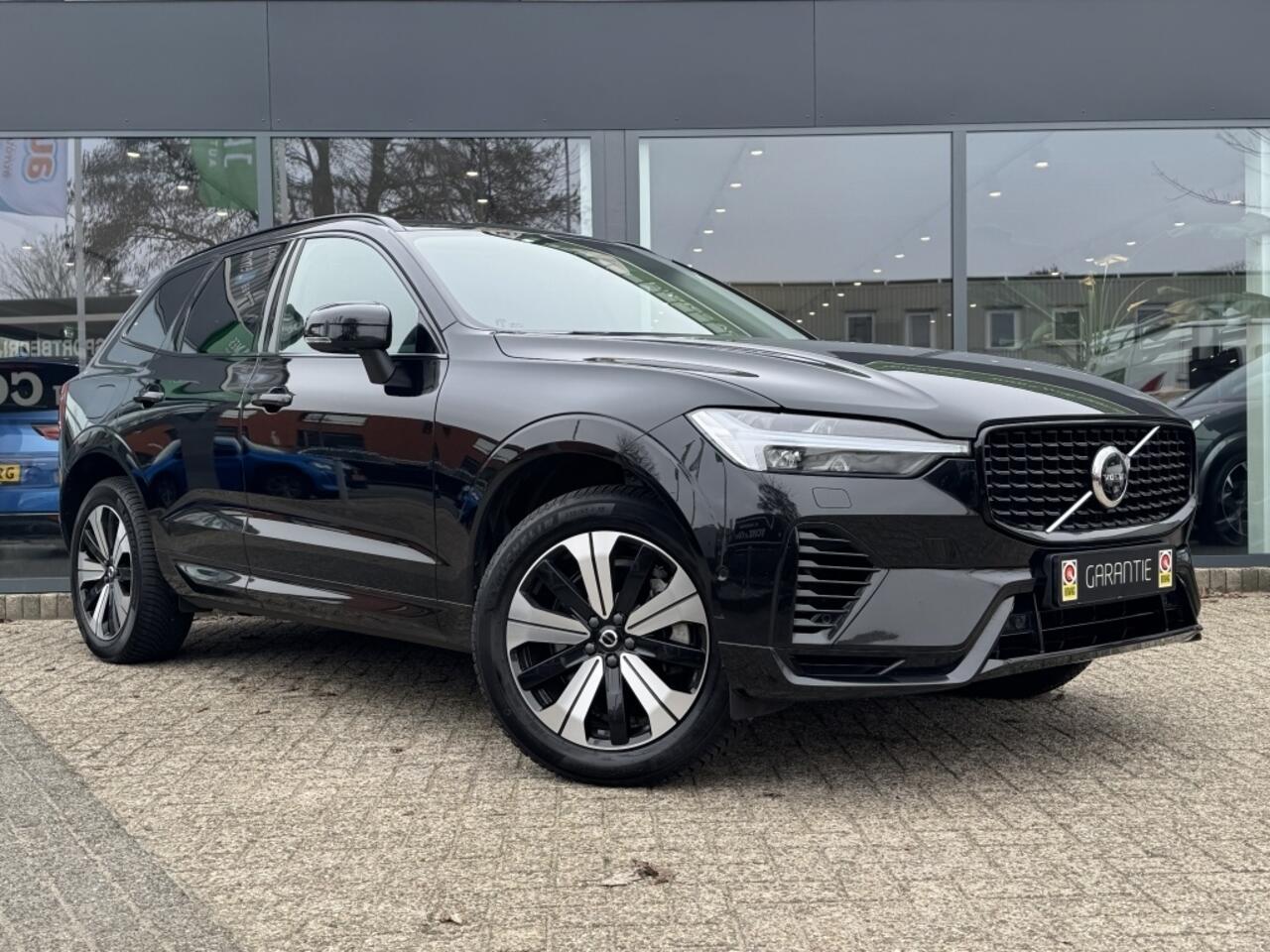 Volvo XC60 R Design Recharge Plug-In Hybrid AWD