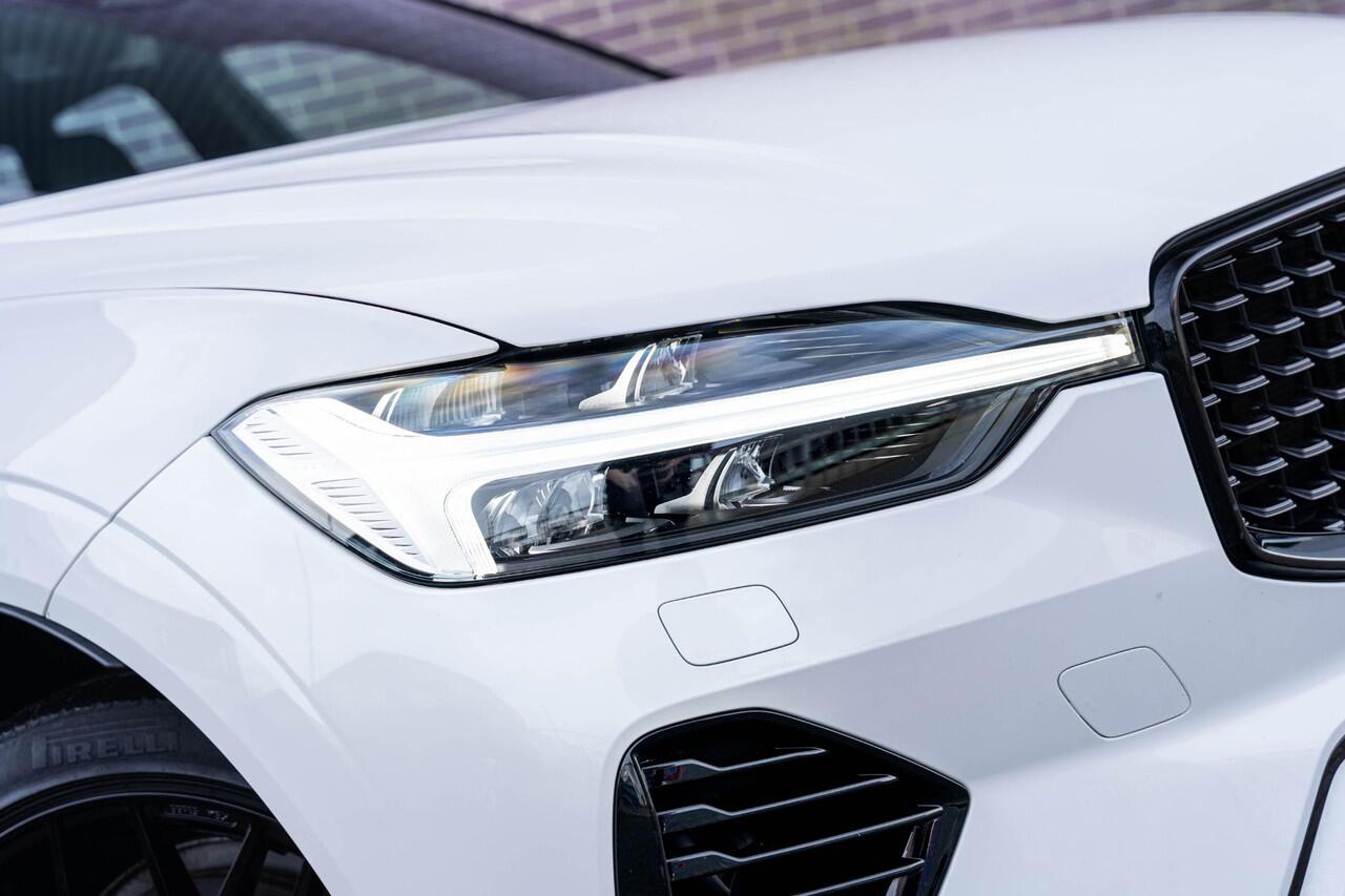 Volvo XC60 2.0 T6 Plug-in hybrid AWD R-Design | Google | Long Rang | Elektrische Stoelverstelling | Adaptieve Cruise Control | Stoel-/Stuurverwarming | Massagestoelen | Schuif-/Kanteldak | Parkeercamera | Head-Up Display | Parkeerverwarming | Keyless Entry | Lederen