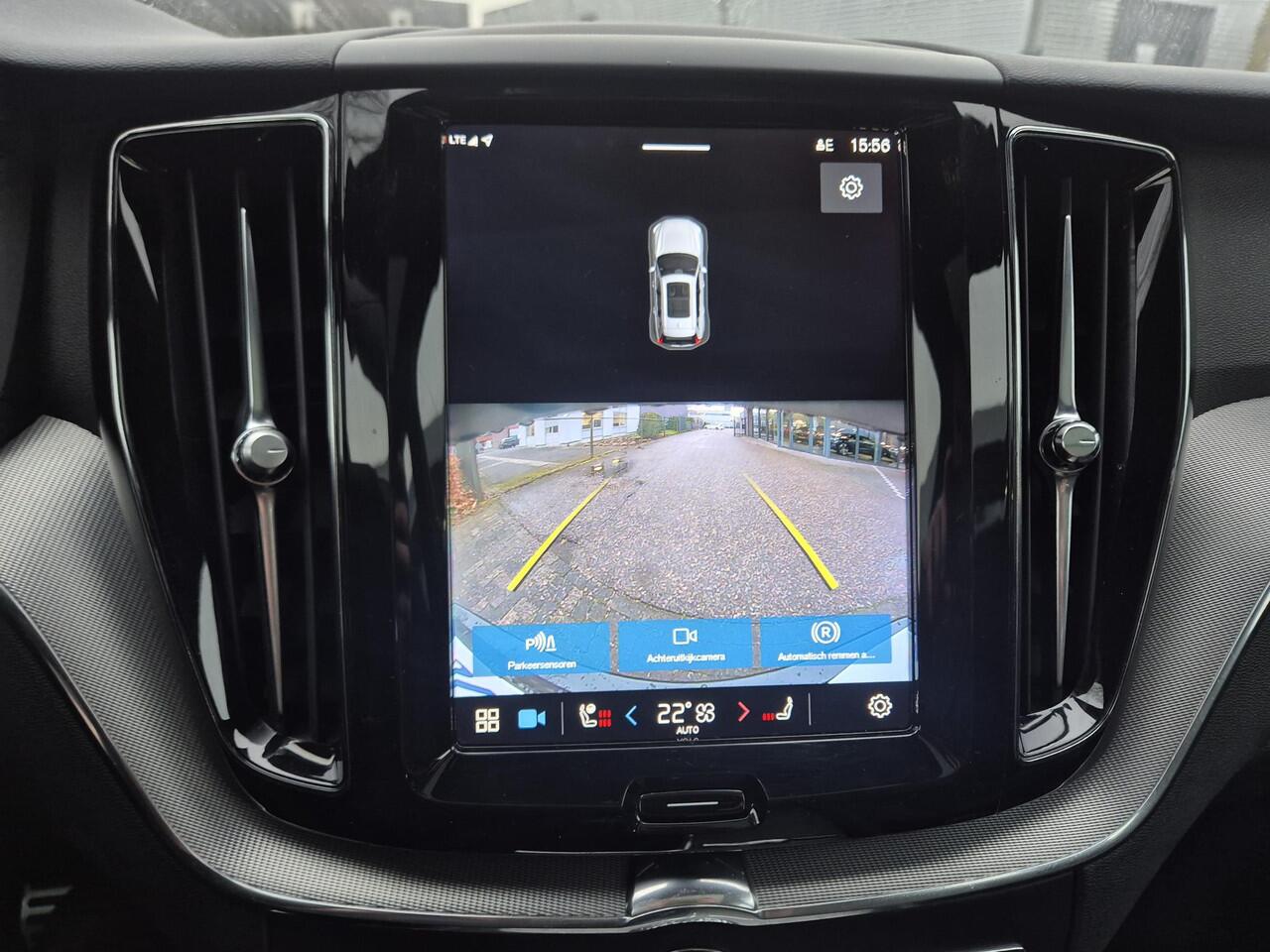 Volvo XC60 2.0 T6 Plug-in hybrid AWD Plus Dark R-Design Panodak/Camera/Memory etc.