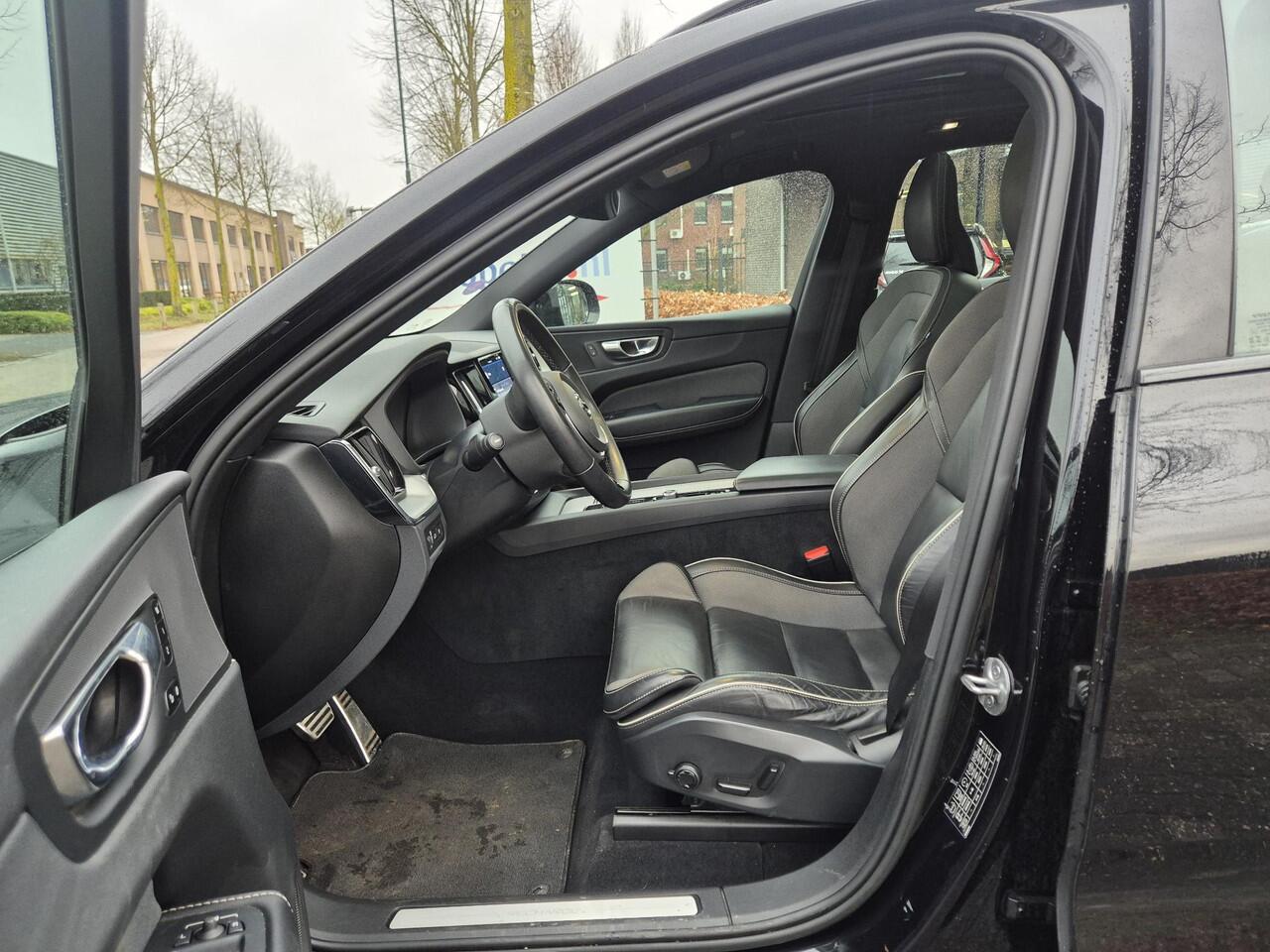 Volvo XC60 2.0 T6 Plug-in hybrid AWD Plus Dark R-Design Panodak/Camera/Memory etc.