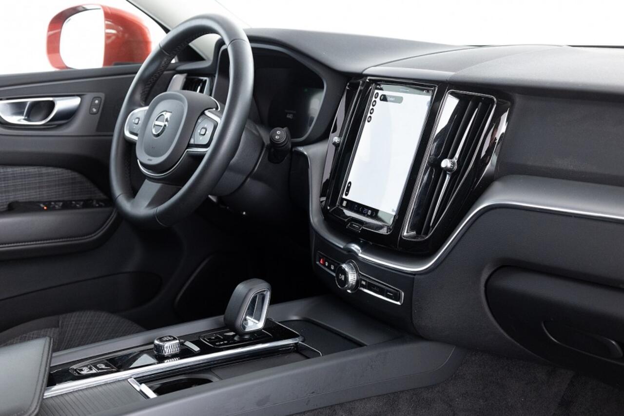 Volvo XC60 2.0 T6 Plug-in hybrid AWD Inscription Expression | PANORAMADAK | CAMERA | NAVI | ECC .