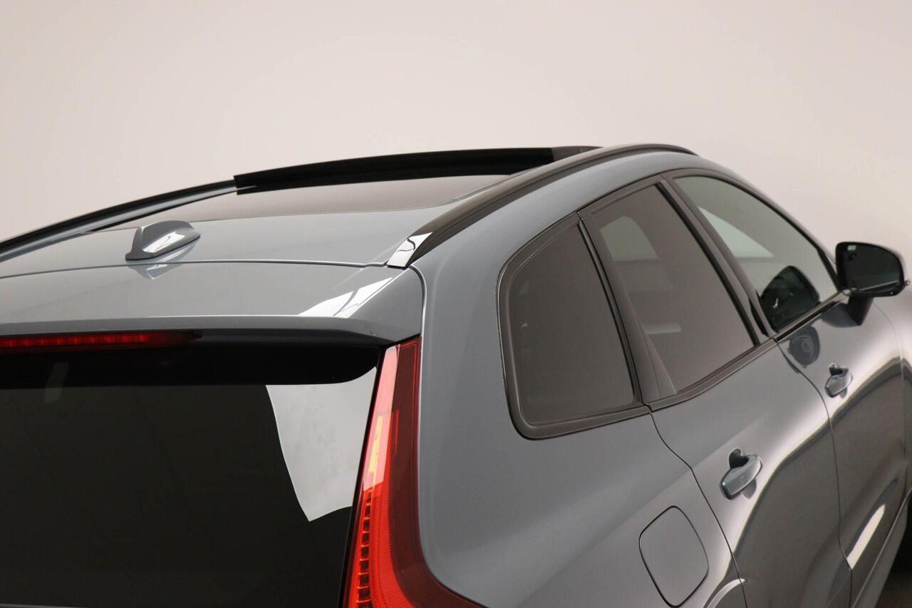 Volvo XC60 2.0 T6 Plug-in hybrid AWD Plus Dark | LIGHTNING PACK | FULL LED | PANORAMADAK | DAB | APPLE | CAMERA