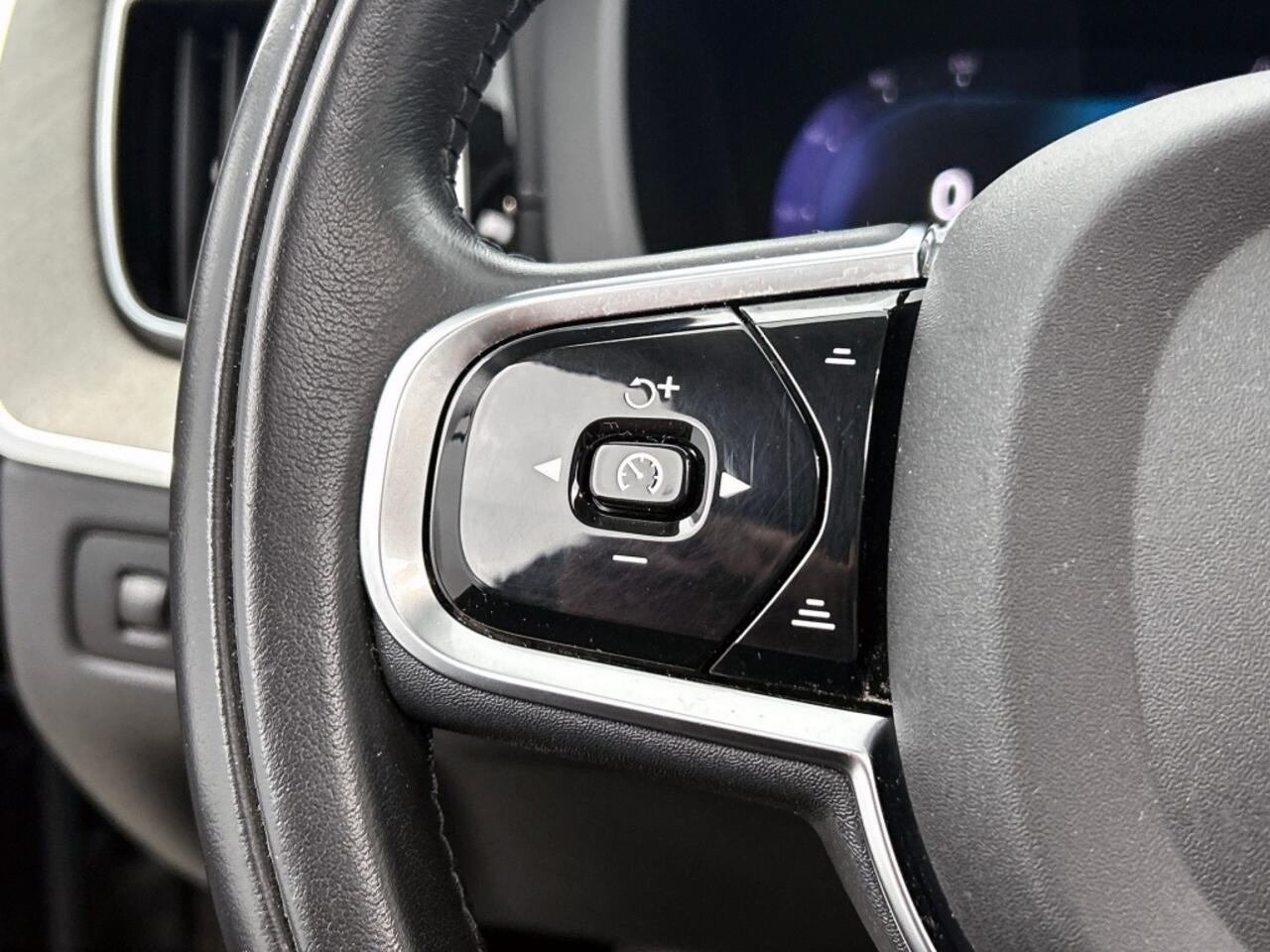 Volvo XC60 T6 Plus Long Range | SOH 100% | Stoelventilatie | Trekhaak | 360