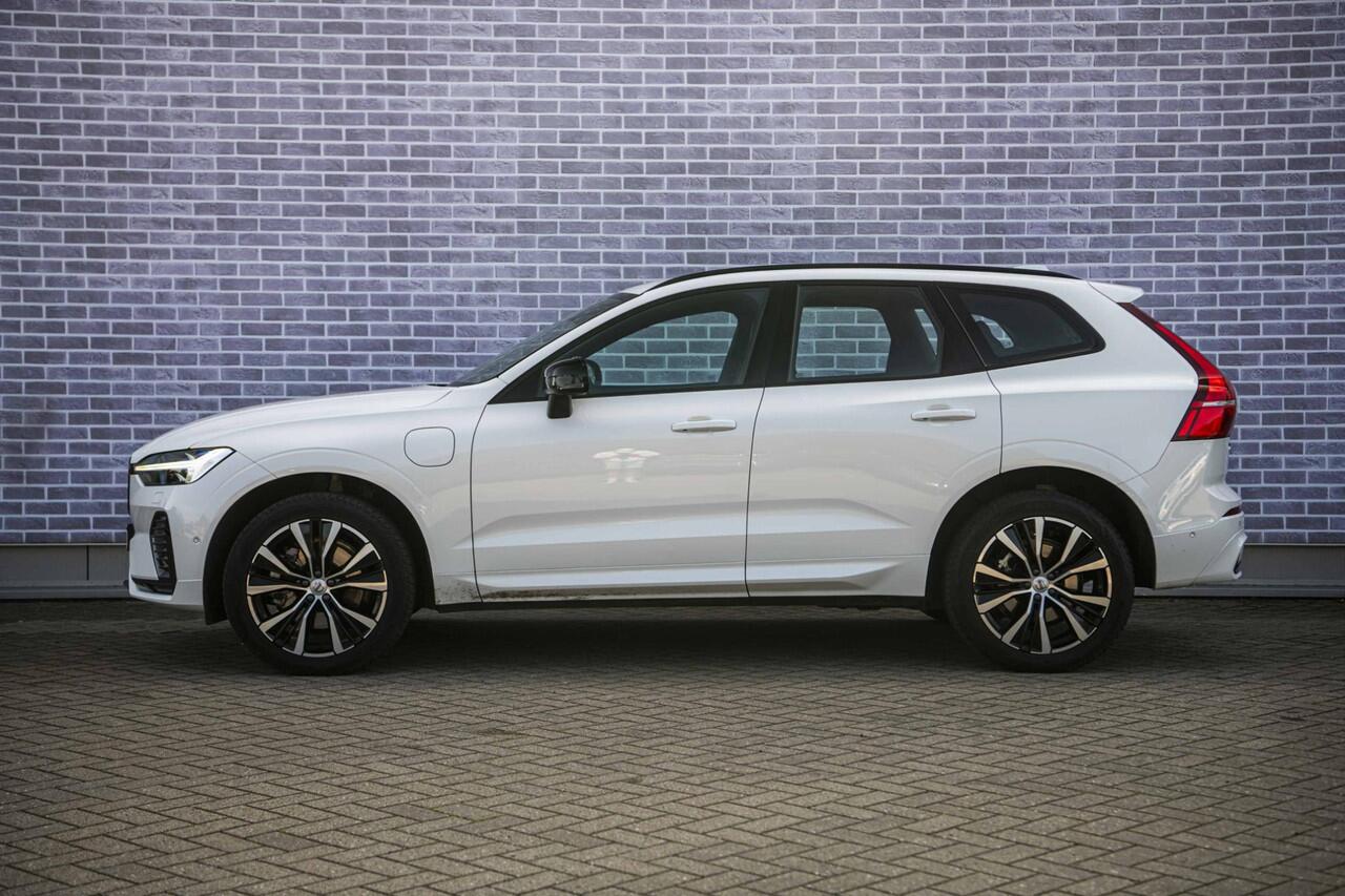 Volvo XC60 2.0 T6 Plug-in hybrid AWD Ultimate Dark Volvo XC60 2.0 Recharge T6 AWD Ultimate Dark | Trekhaak | Luchtvering | Bowers & Wilkins | Adaptive Cruise | Head Up Display | Memory Seats |