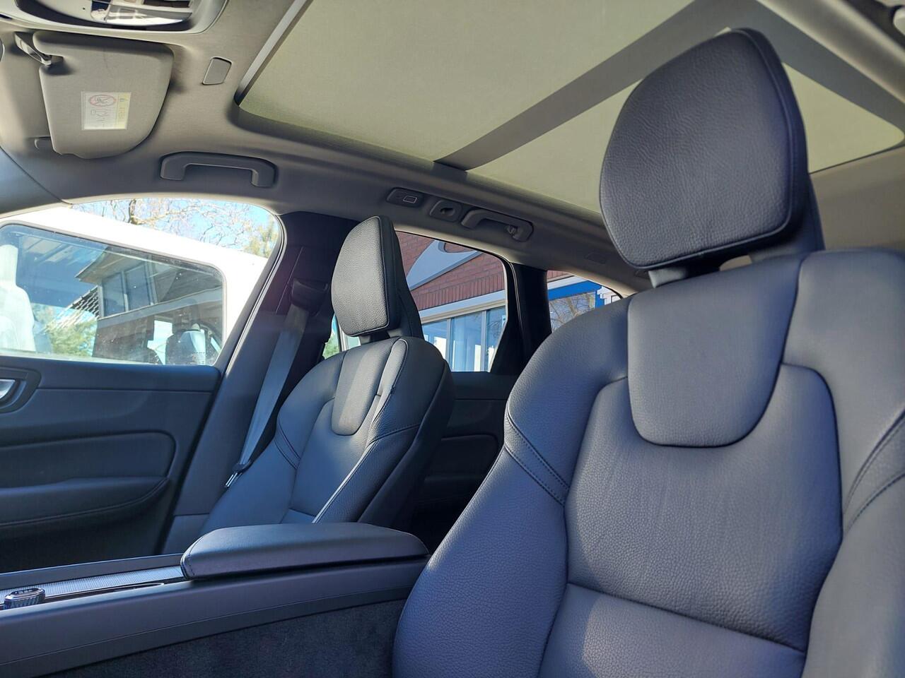 Volvo XC60 2.0 T6 Plug-in Hybrid AWD Core Bright | Adaptive Cruise | Clima | Apple/Android | Stoel+stuurverw. | Glazen schuifdak | Etc.