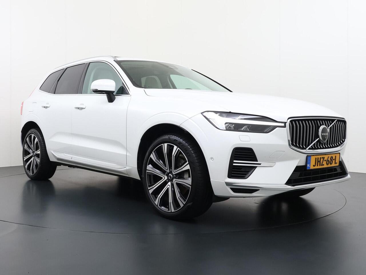 Volvo XC60 2.0 T6 Plug-in hybrid AWD Ultimate Bright 21inch/360Camera/Panodak/Leder/Headup etc