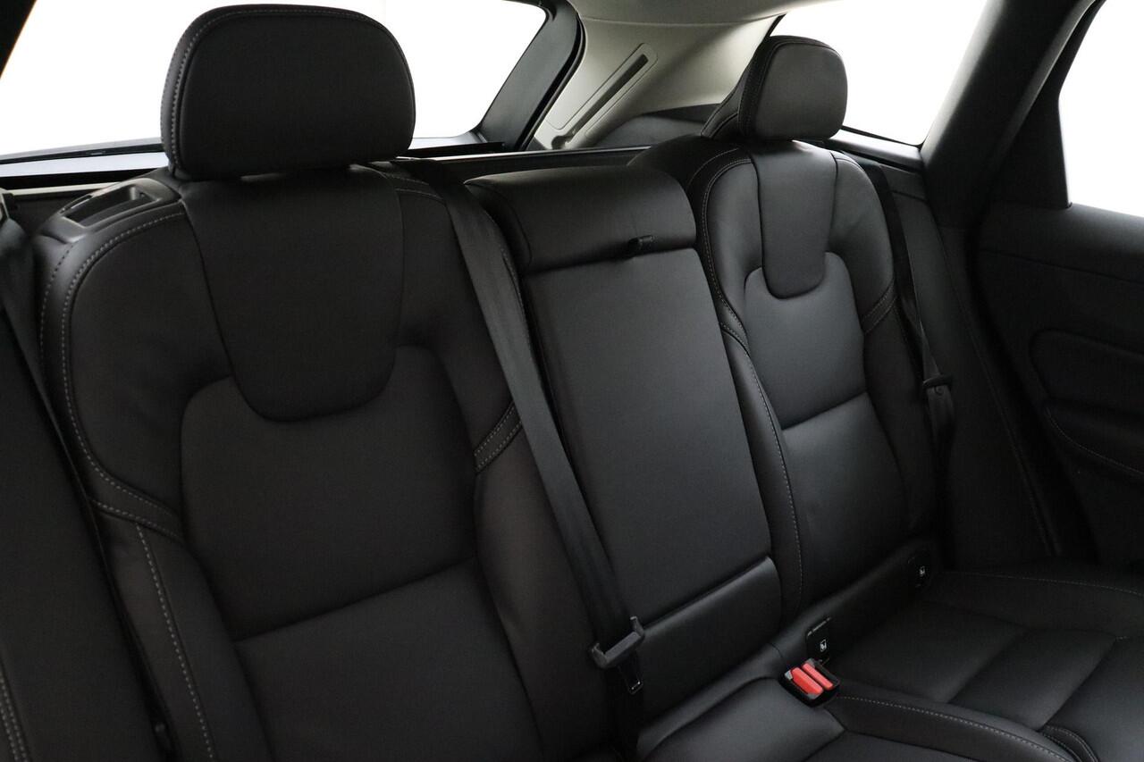 Volvo XC60 T6 PLUG-IN HYBRID AWD ULTIMATE BRIGHT -PANO.DAK|GEVENT.LEDER+MASSAGE|LUCHTVERING|TREKHAAK|360°CAM|HARMAN/KARDON