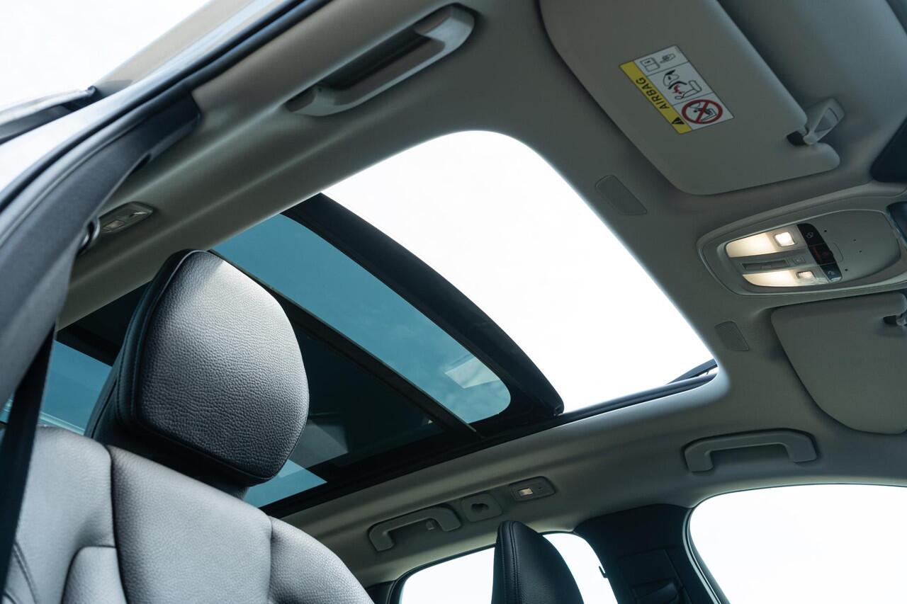 Volvo XC60 T6 Plug-in hybrid AWD Plus Bright | Long Range | Parkeerverwarming | Panoramadak | Lederen bekleding | Elektr. verst. stoelen |