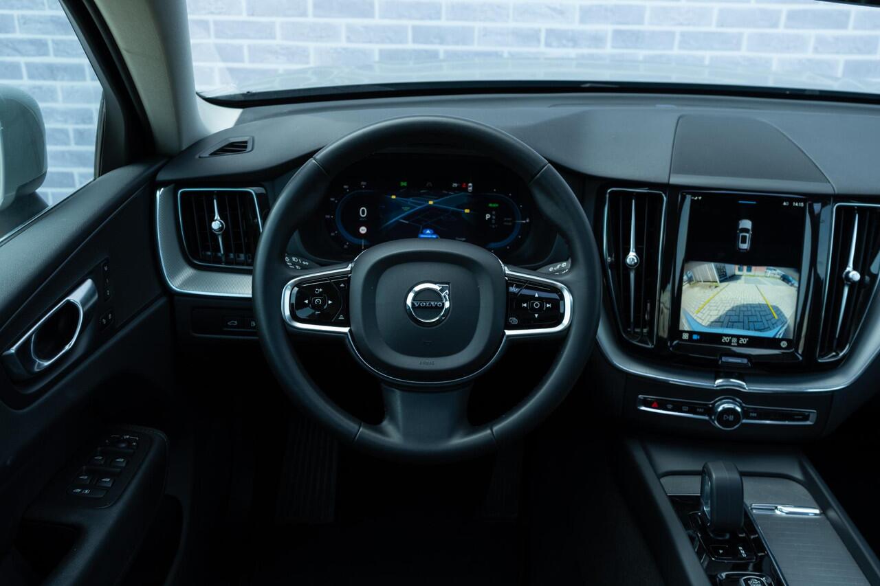 Volvo XC60 T6 Plug-in hybrid AWD Plus Bright | Long Range | Parkeerverwarming | Panoramadak | Lederen bekleding | Elektr. verst. stoelen |