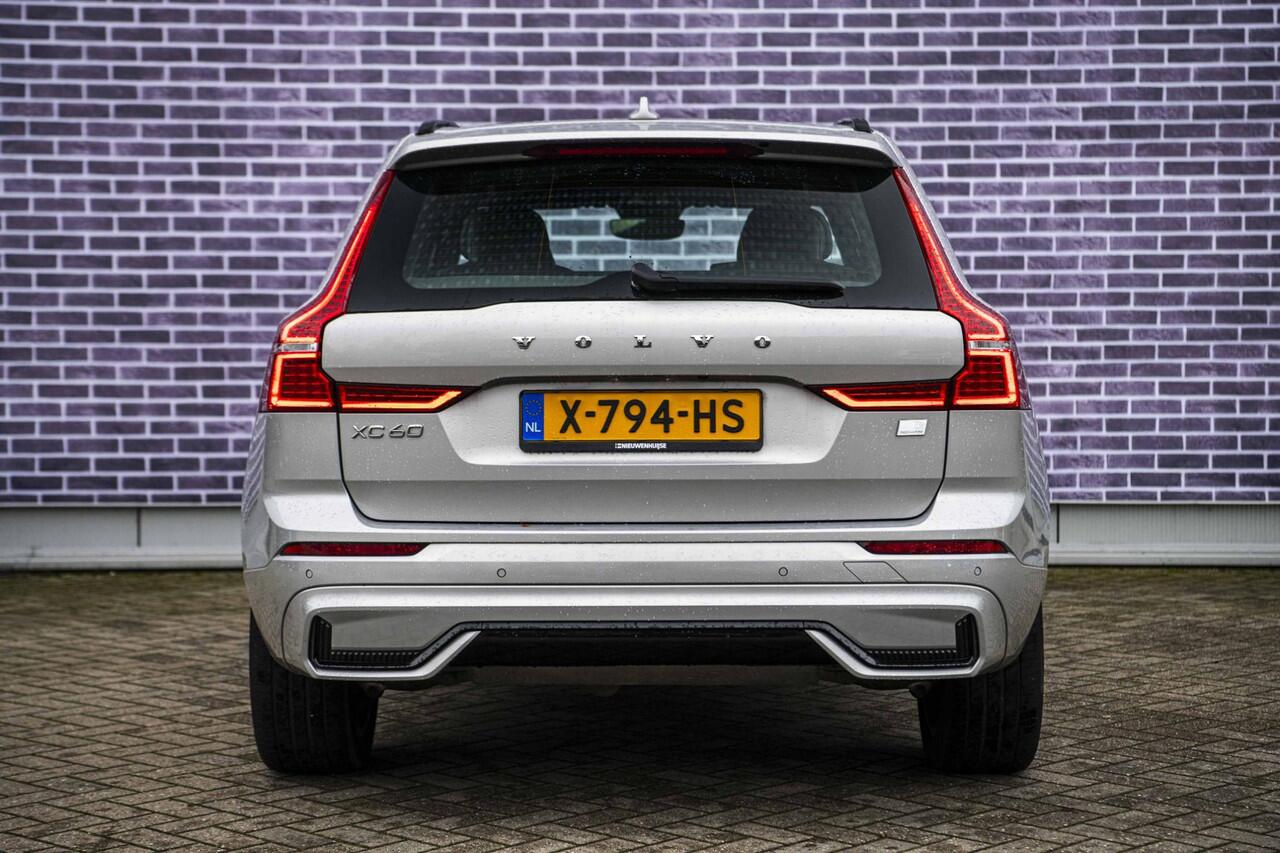 Volvo XC60 2.0 T6 Plug-in hybrid AWD Plus Dark | 20" | Sportstoelen | Panoramadak | Adaptieve Cruise Control | 20" | Parkeercamera |