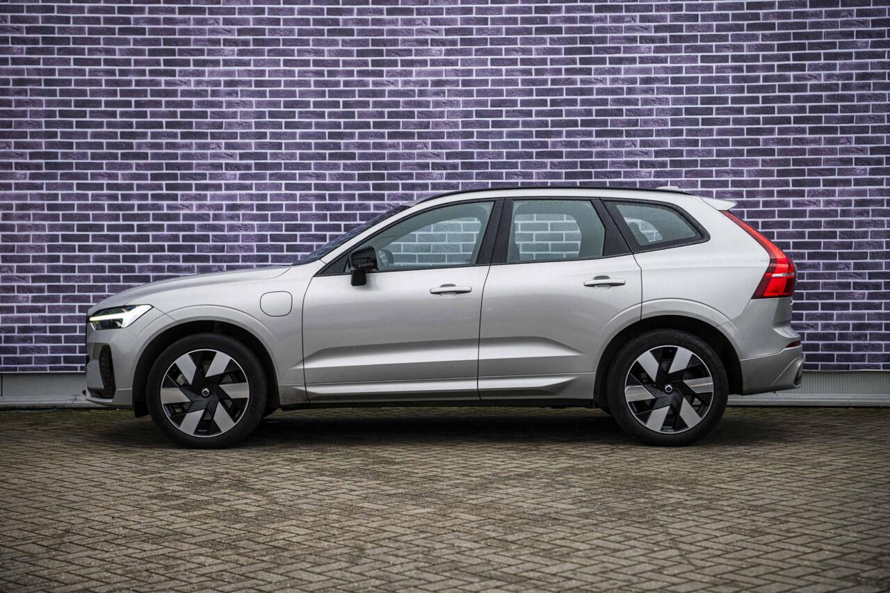 Volvo XC60 2.0 T6 Plug-in hybrid AWD Plus Dark | 20" | Sportstoelen | Panoramadak | Adaptieve Cruise Control | 20" | Parkeercamera |