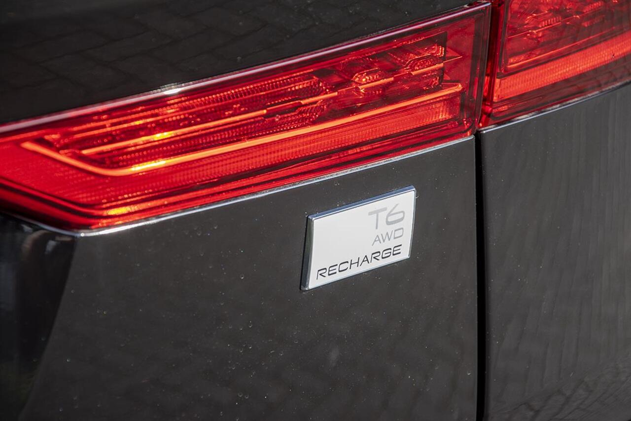 Volvo XC60 2.0 RECHARGE T6 AWD ULTIMATE DARK LONG RANGE