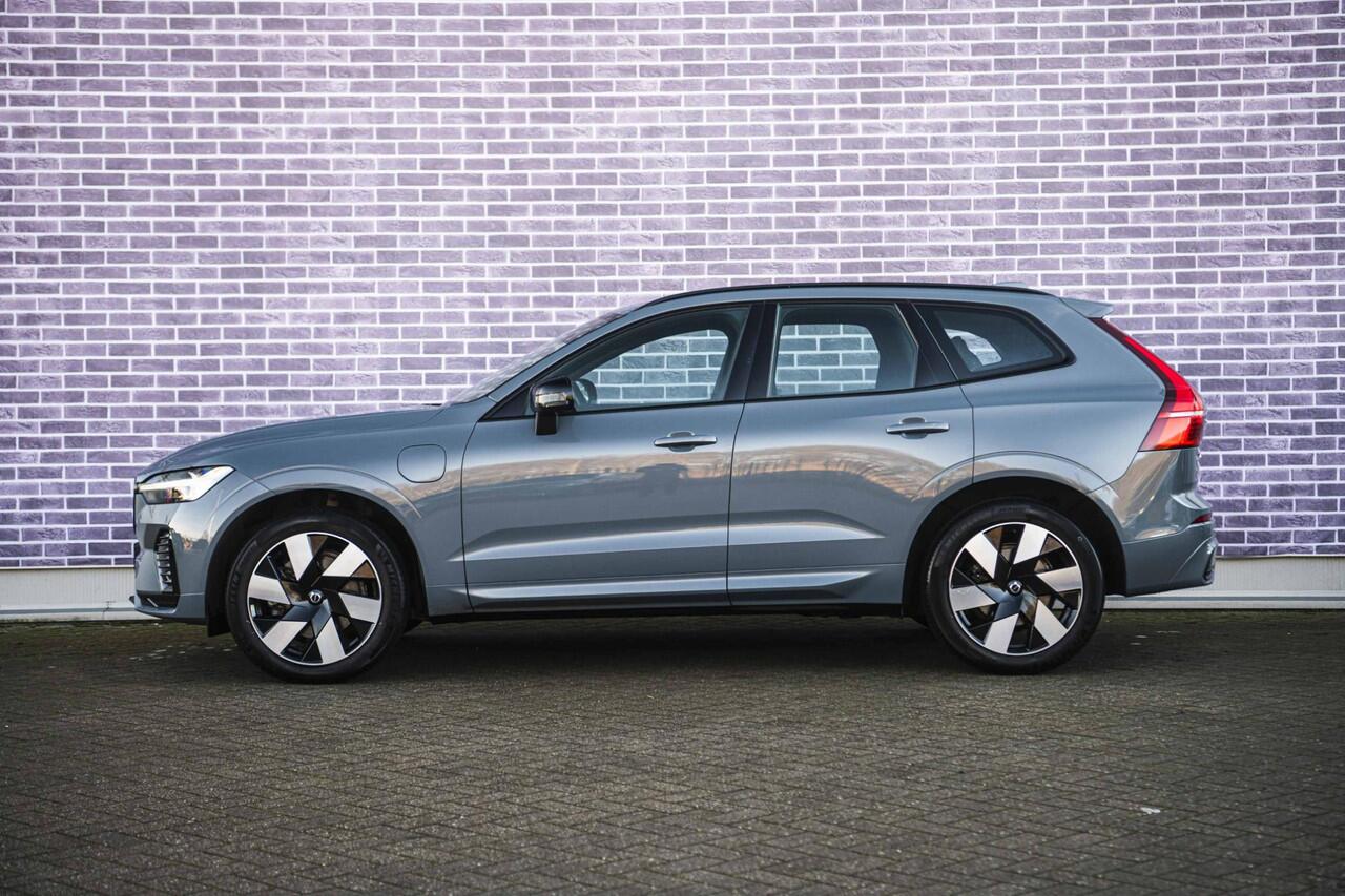 Volvo XC60 2.0 T6 Plug-in hybrid AWD Plus Dark | 20" | Sportstoelen | Panoramadak | Adaptieve Cruise Control | 20" | Parkeercamera |