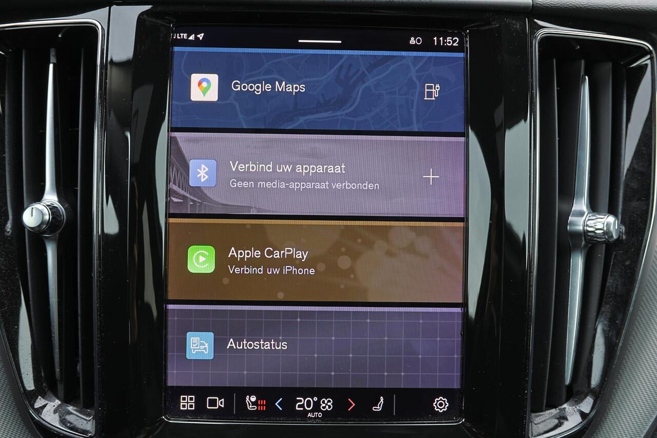 Volvo XC60 T6 Recharge AWD Plus Dark - Panorama/schuifdak - IntelliSafe Assist & Surround - Harman/Kardon audio - Parkeercamera achter - Adaptieve LED koplampen - Verwarmde voorstoelen, stuur & achterbank - Parkeersensoren voor & achter - Elektr. bedienb. voorstoele